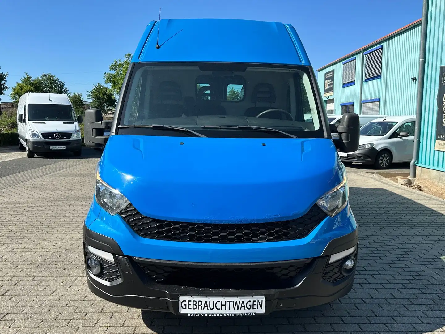 Iveco Daily Kasten 35S15 L2H2/AHK-3.5T+270°+WERKSTATTR Blau - 2