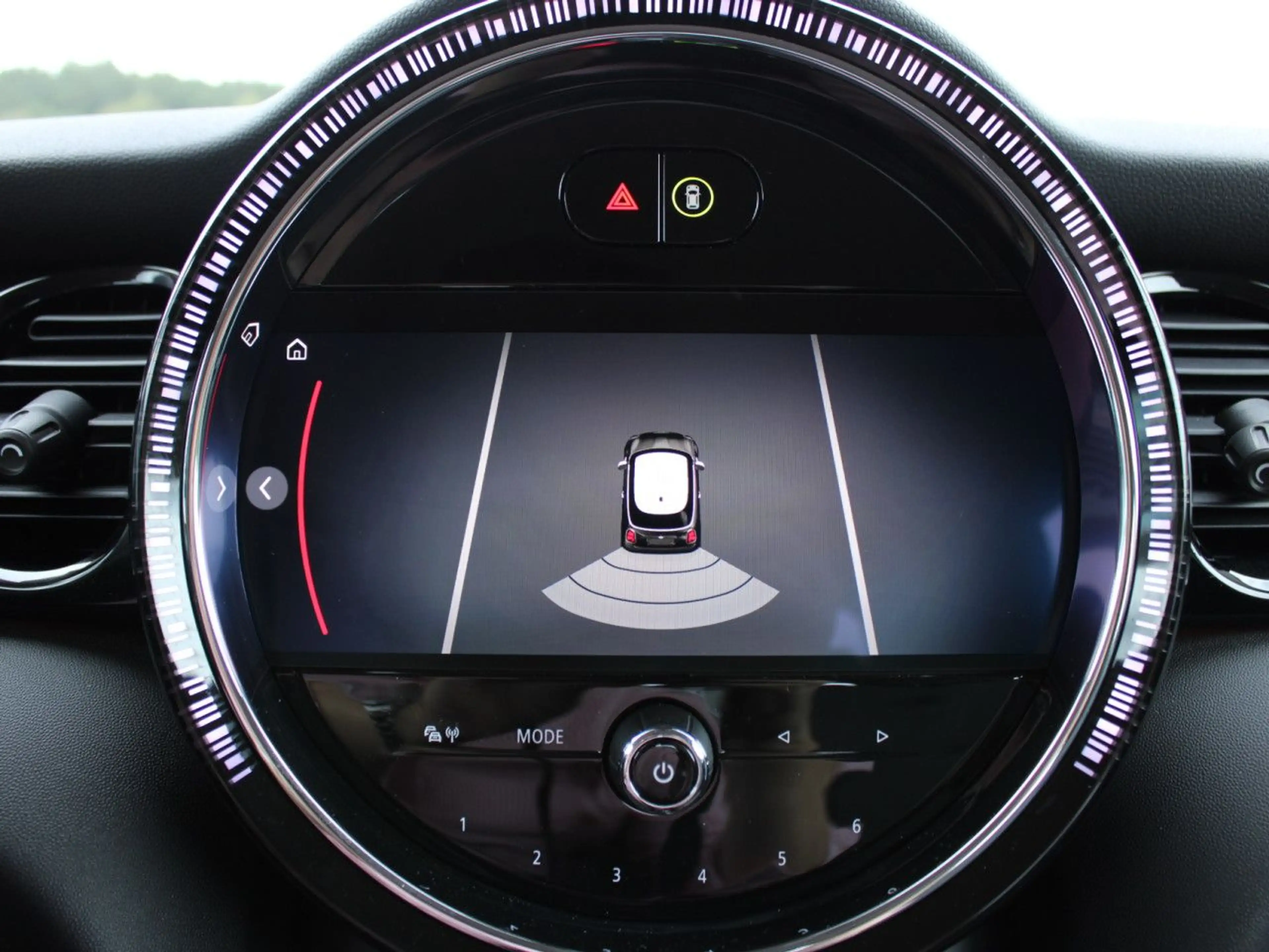 MINI Cooper SE Wärmepumpe Navi Sitzheizung PDC LED — photo 15