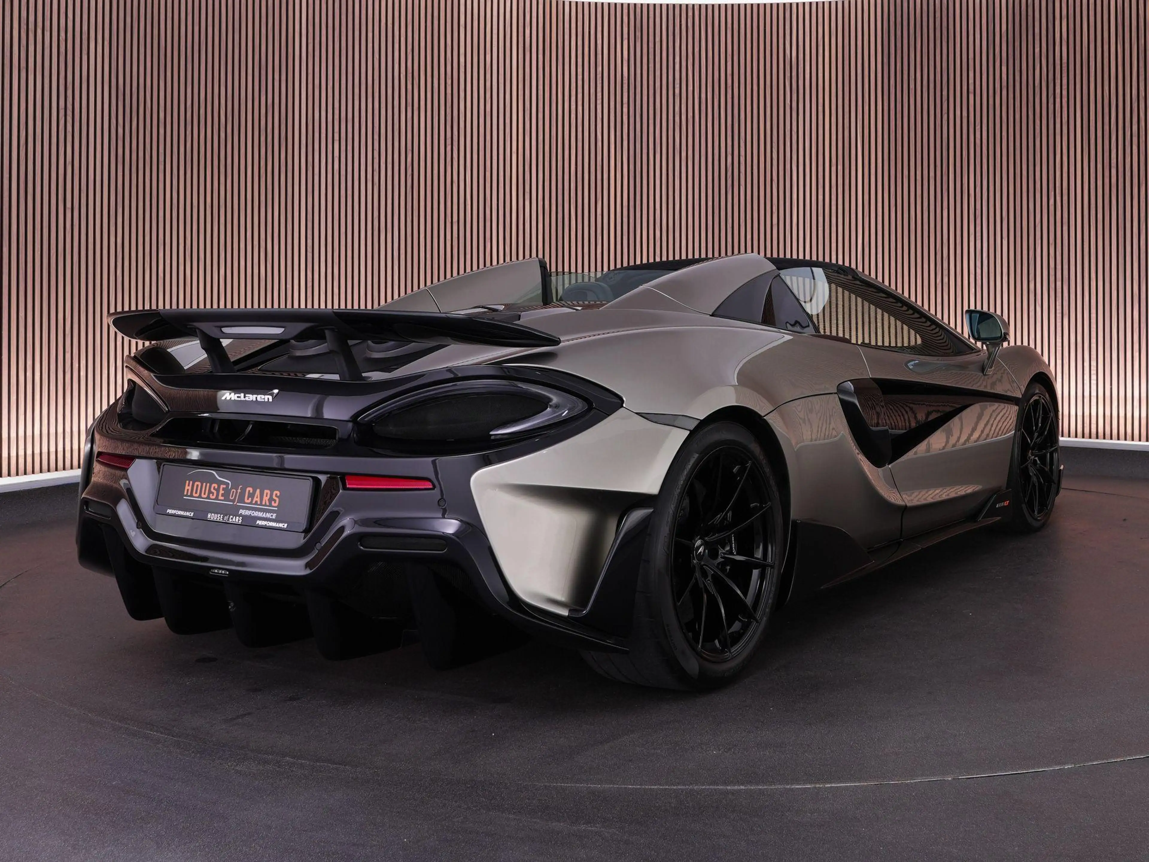 McLaren 600LT Spider 3.8 600pk V8 |PPF|nose lift|Bowers & Wilkin — photo 2