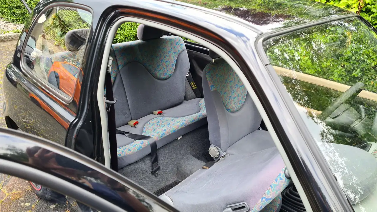 Nissan Micra 1.0, foto 5