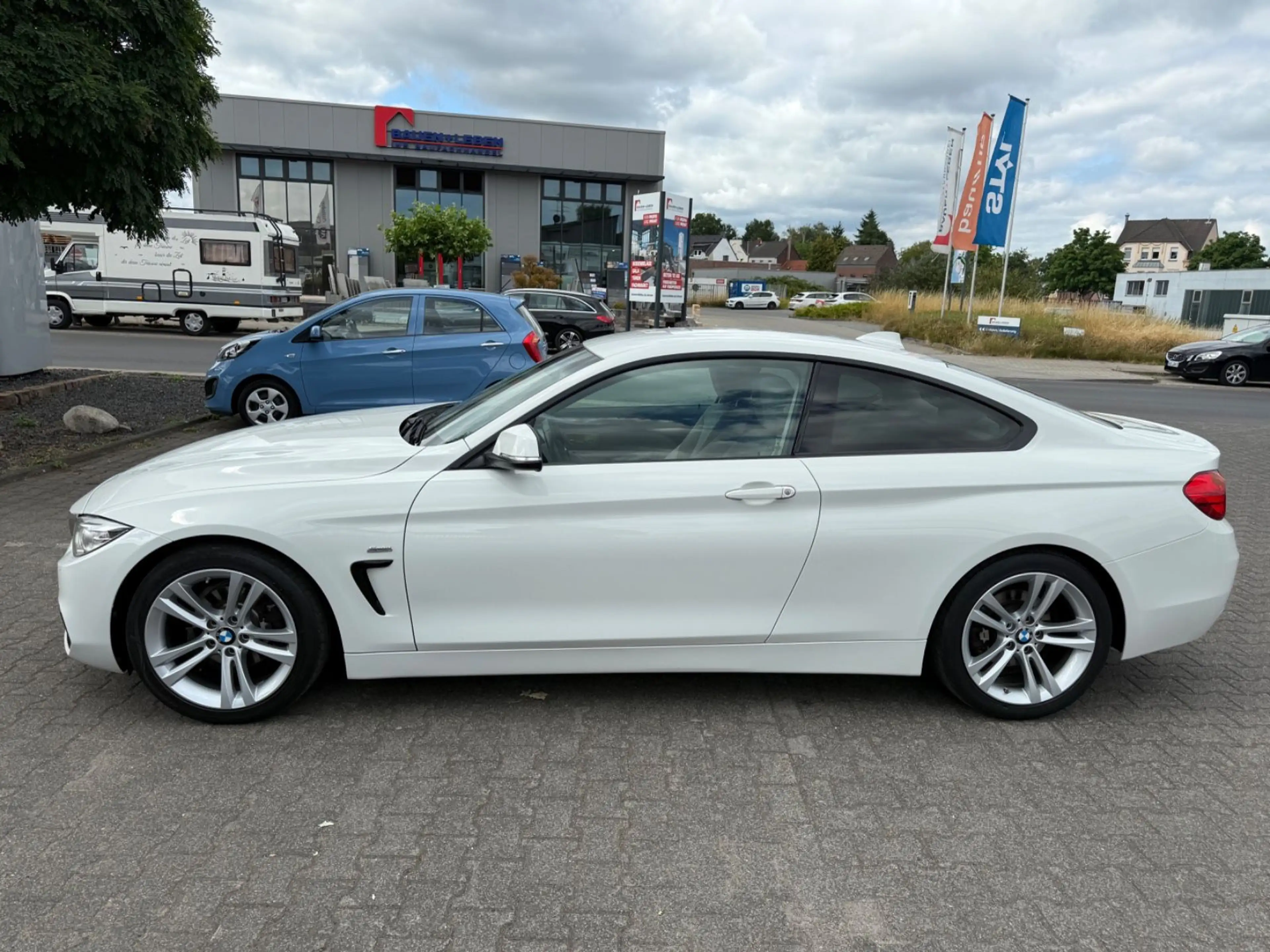 BMW 418 d Sport Line Coupe — photo 3