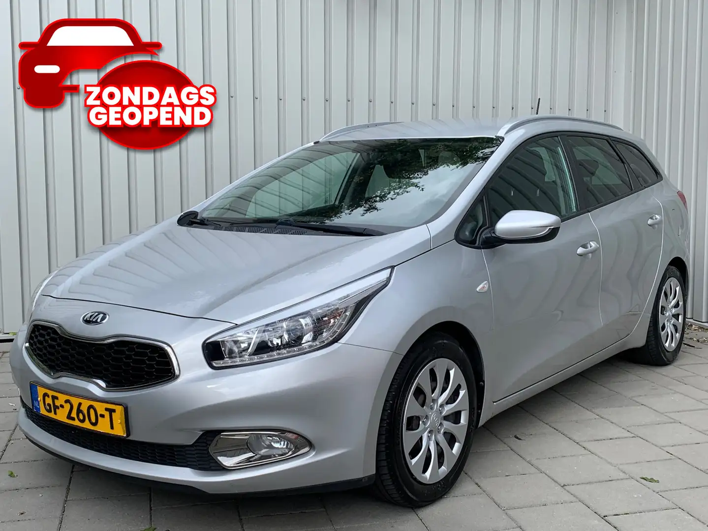 Kia Ceed SW / cee'd SW Sportswagon 1.6 GDI ComfortLine|Camera|Navigatie|A Grijs - 1