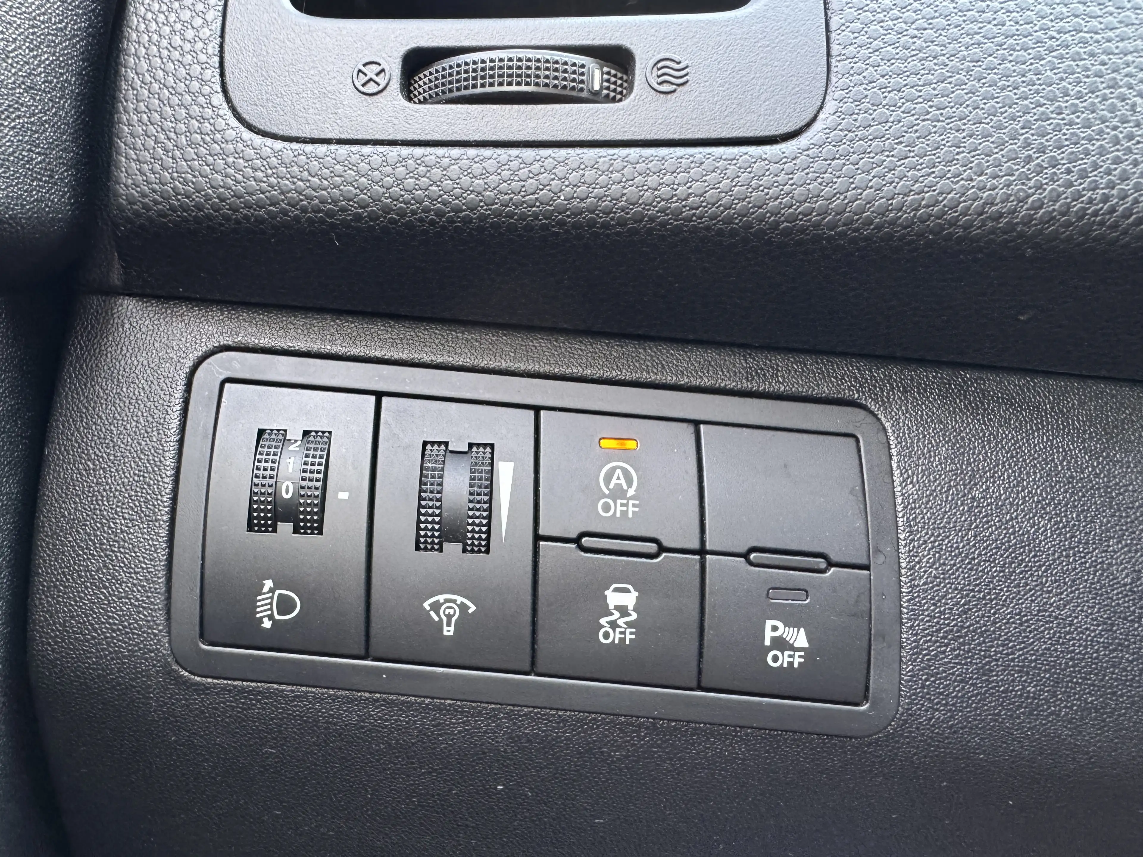 Kia Venga Venga 1.4 CVVT Dream Team Edition — photo 14