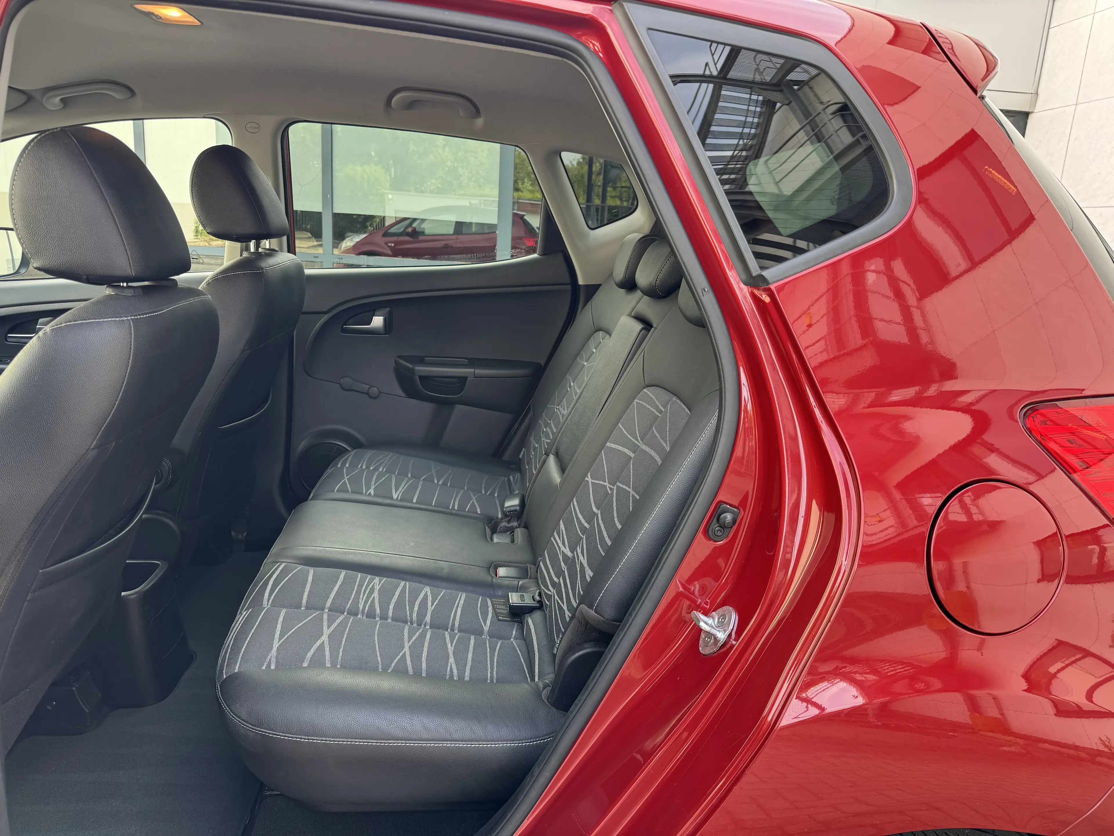 Kia Venga Venga 1.4 CVVT Dream Team Edition — photo 7