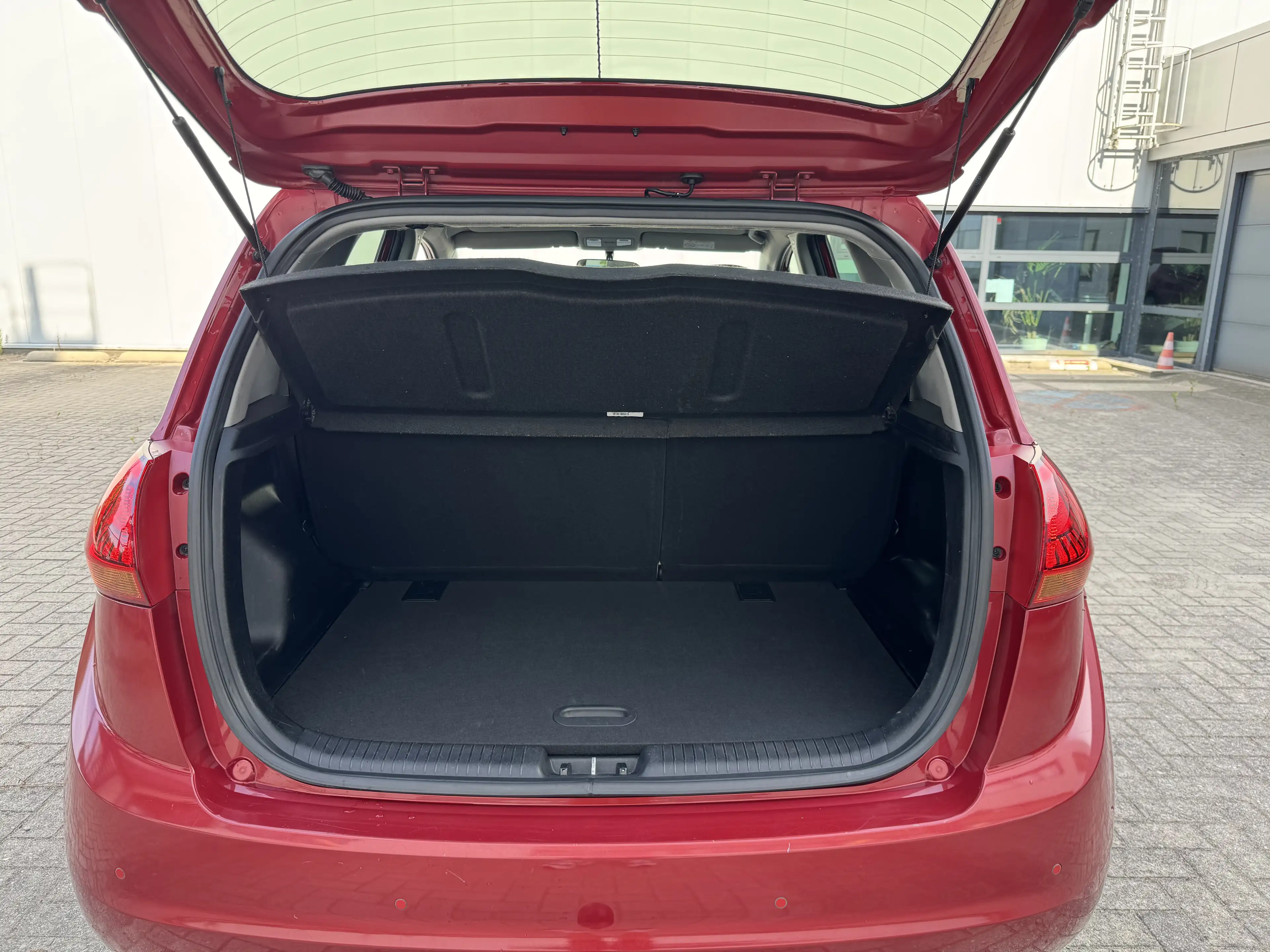 Kia Venga Venga 1.4 CVVT Dream Team Edition — photo 6