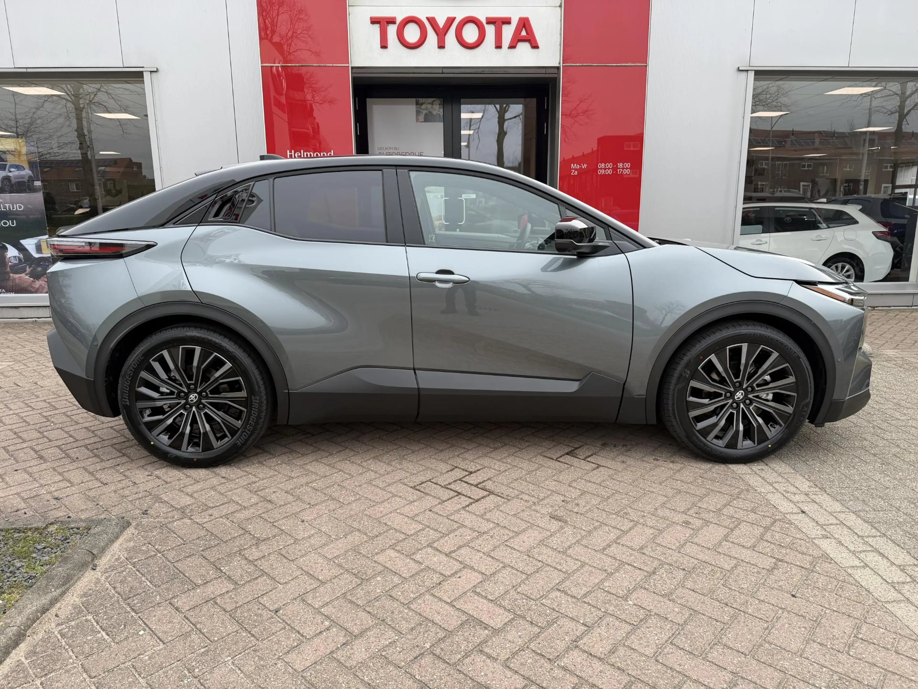 Toyota C-HR+ Executive AWD 77 kWh — photo 2