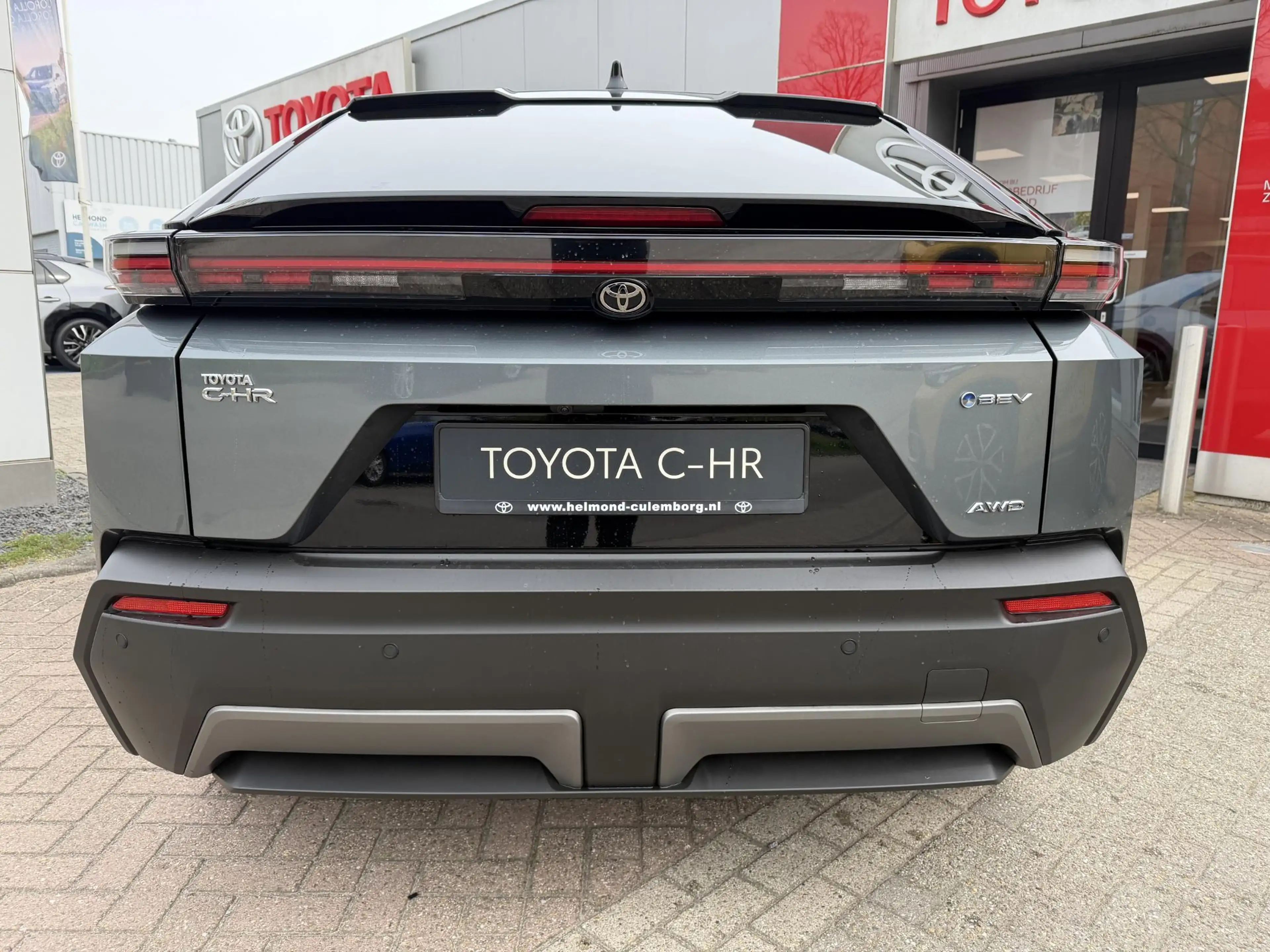 Toyota C-HR+ Executive AWD 77 kWh — photo 9
