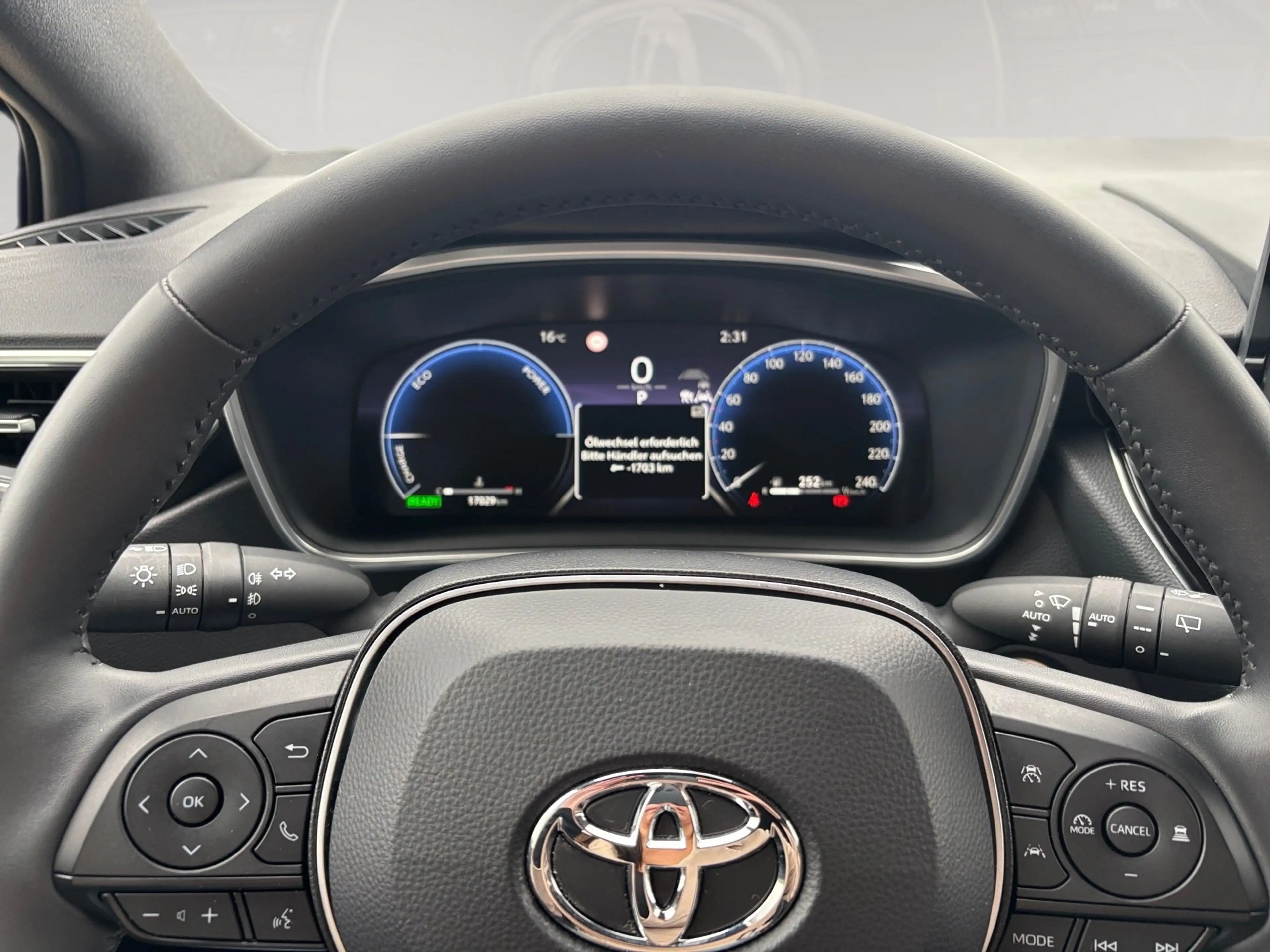 Toyota Corolla 1.8 l Hybrid 5-T.  Business Edition AUT — photo 8