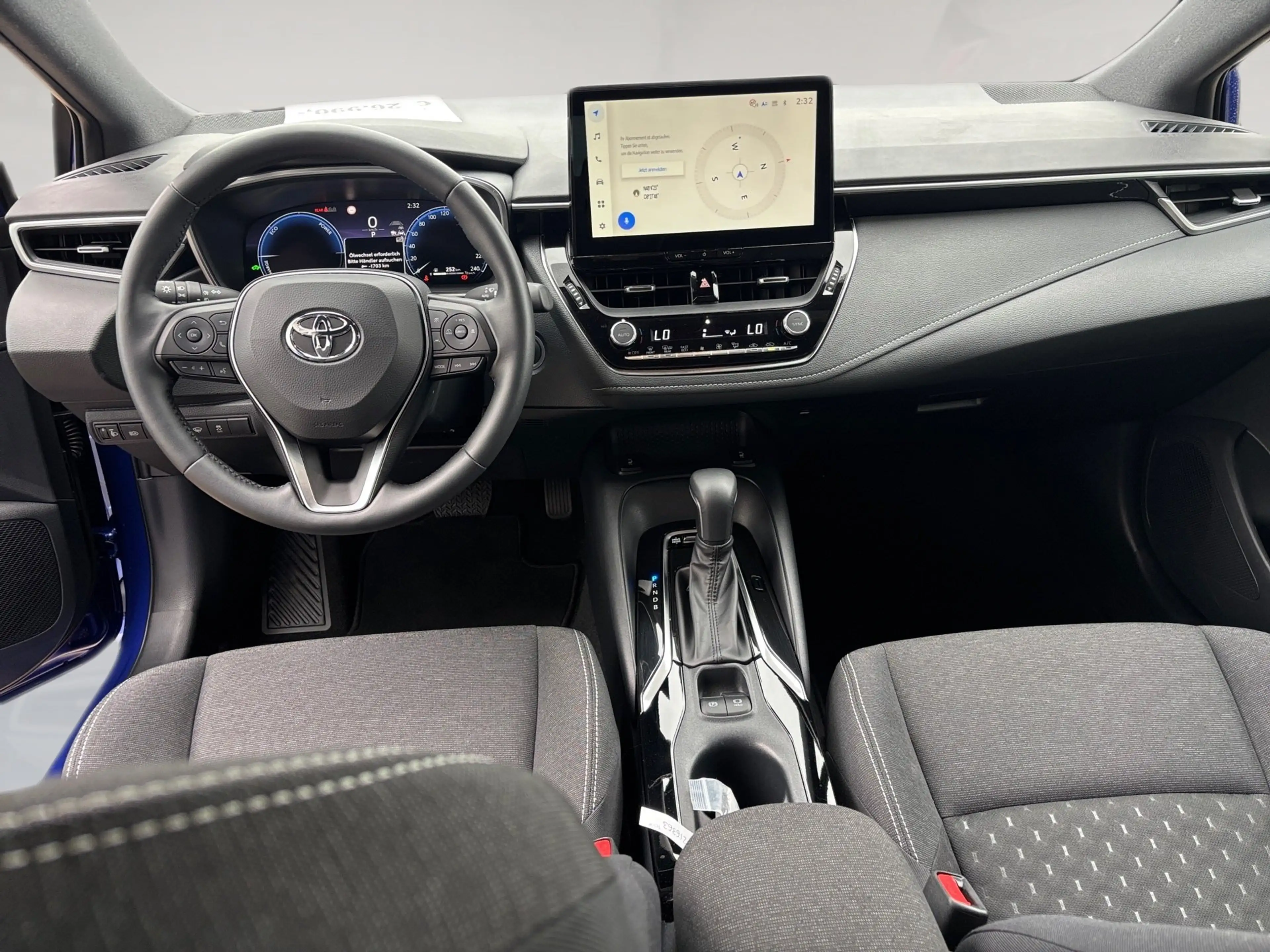 Toyota Corolla 1.8 l Hybrid 5-T.  Business Edition AUT — photo 11