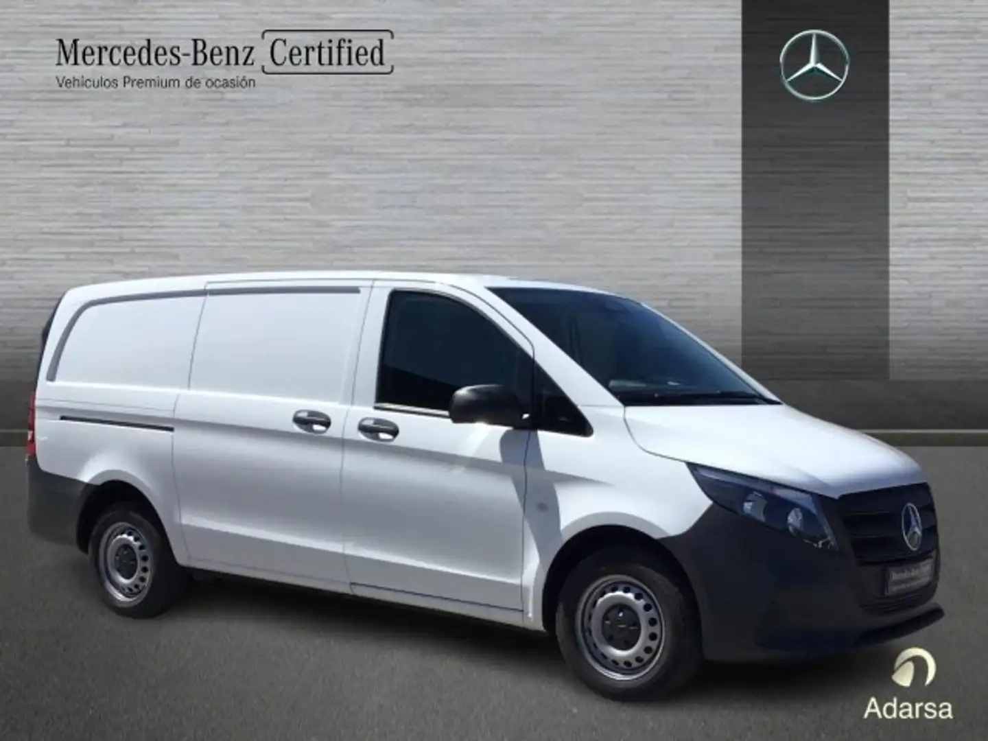 Mercedes-Benz Vito Furgón 110CDI Base Larga - 2