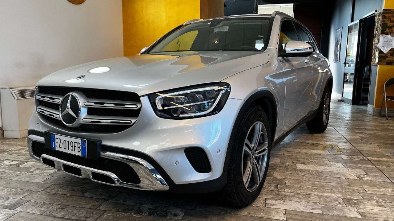 Mercedes-Benz GLC 220 d 4Matic Sport- PARI AL NUOVO -  MOD YEAR 2020