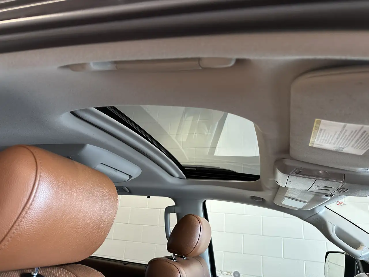 Toyota Sequoia снимка Toyota Sequoia