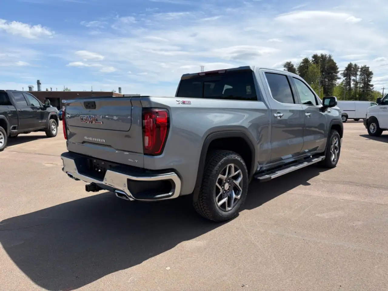 GMC Sierra 1500 снимка GMC Sierra 1500