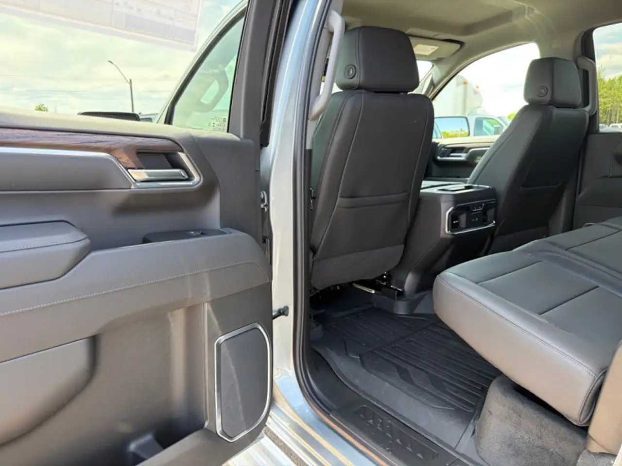 GMC Sierra 1500 снимка GMC Sierra 1500