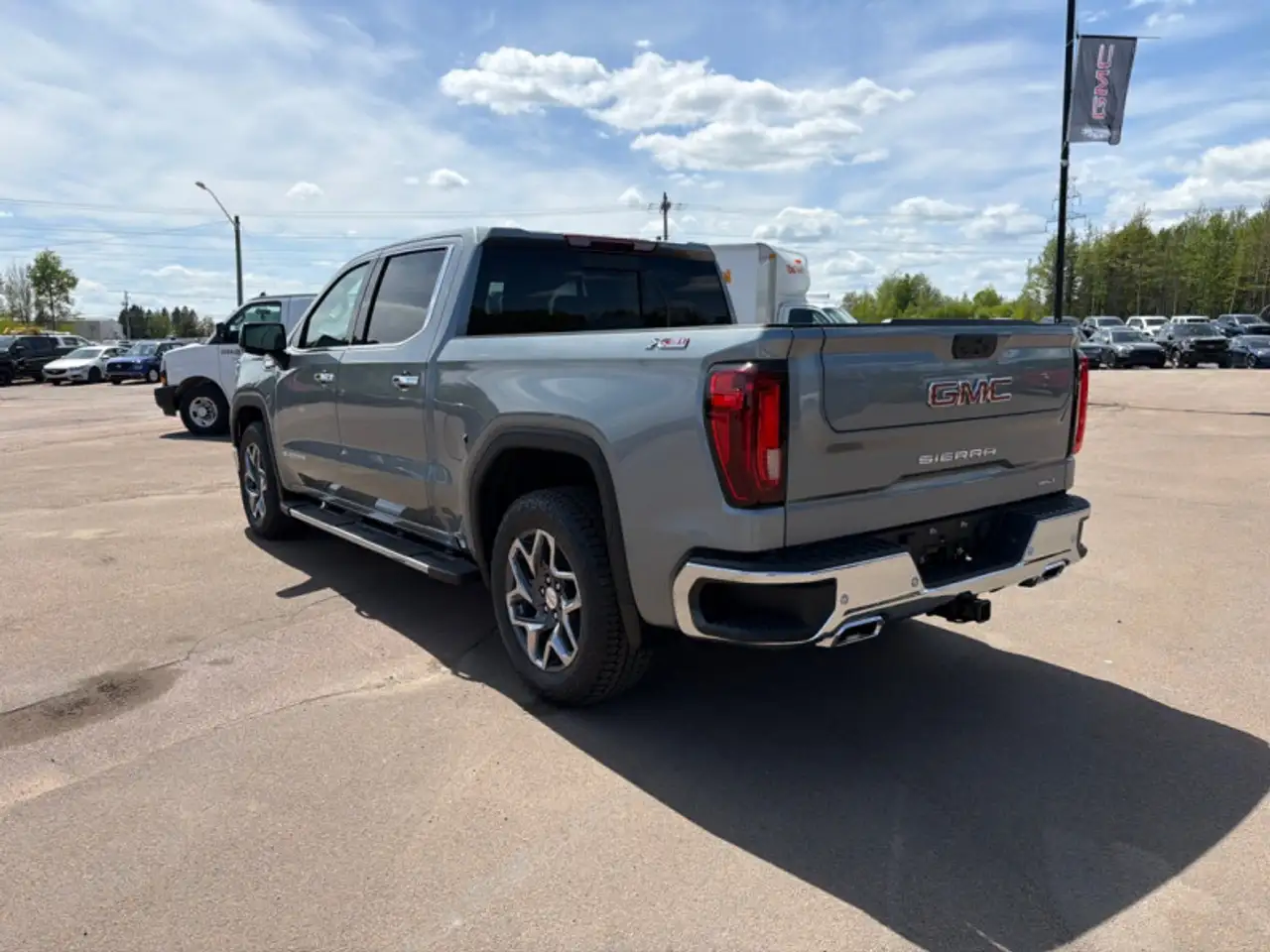 GMC Sierra 1500 снимка GMC Sierra 1500