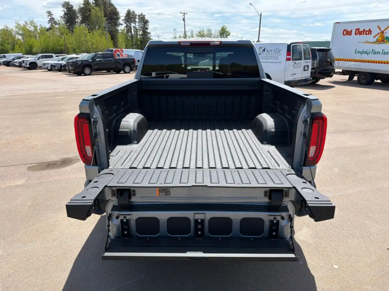 GMC Sierra 1500 снимка GMC Sierra 1500