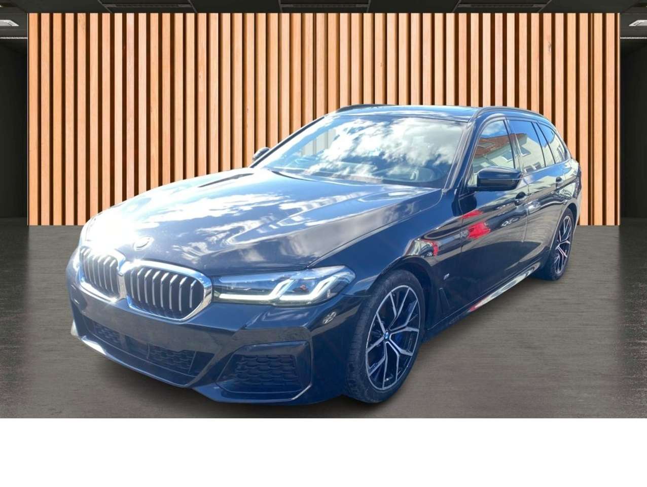 BMW-530-d Touring xDrive M Sport*HeadUp*HiFi*Pano*