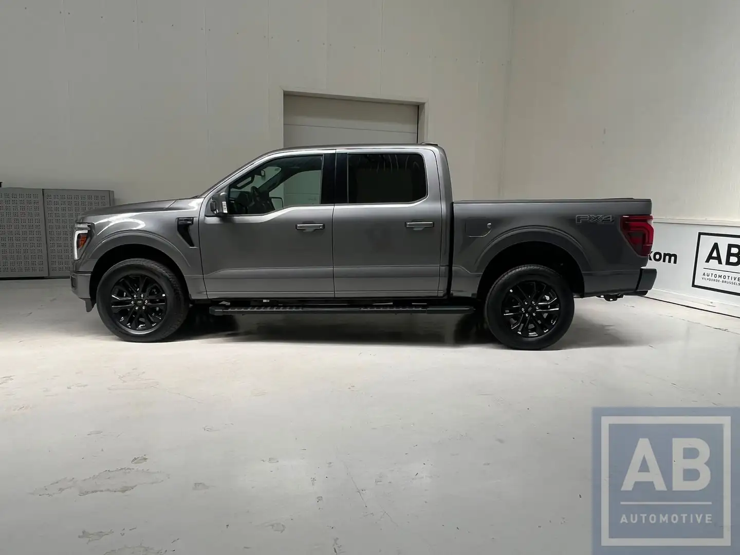 Ford F 150 F150 LARIAT Grau - 2