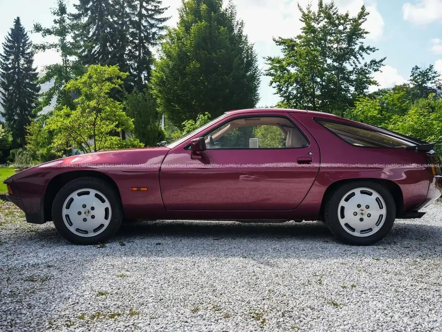 Porsche 928 S Rot - 2