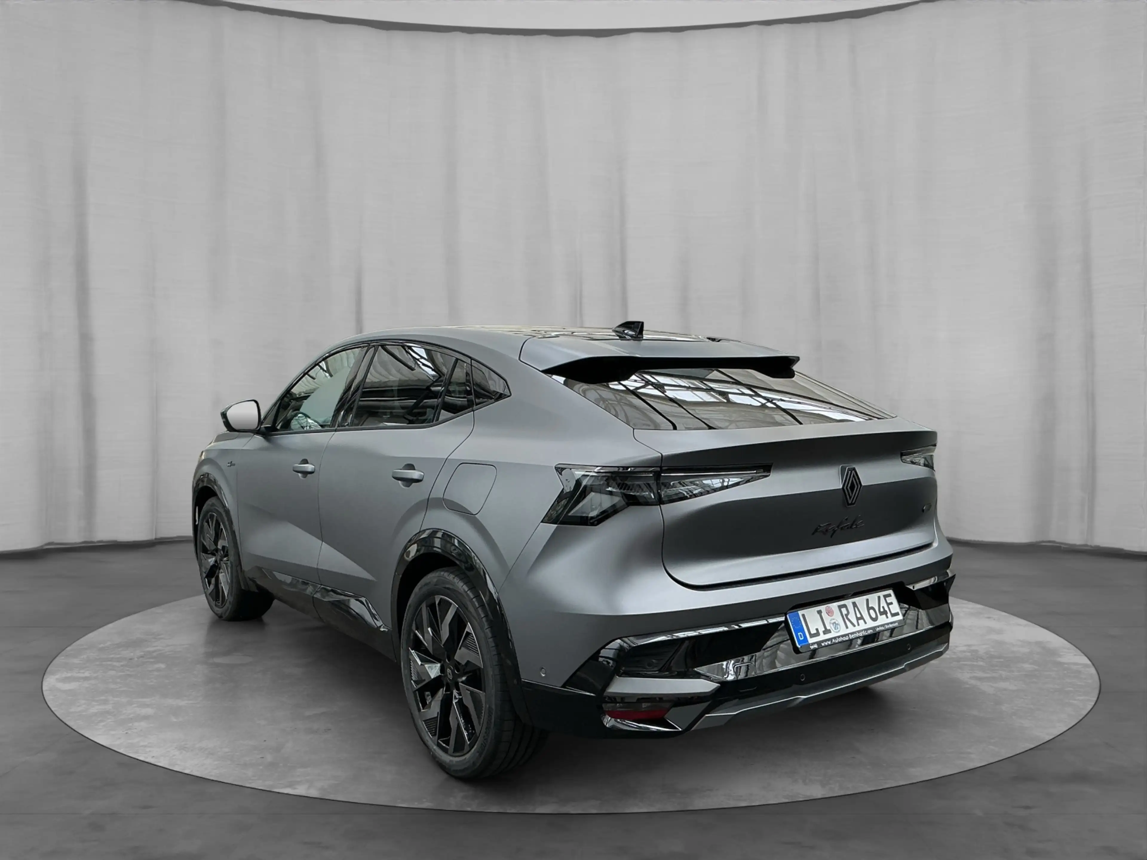 Renault Rafale Esprit Alpine 300 E-Tech Hyper Hybrid 4x4 — photo 2