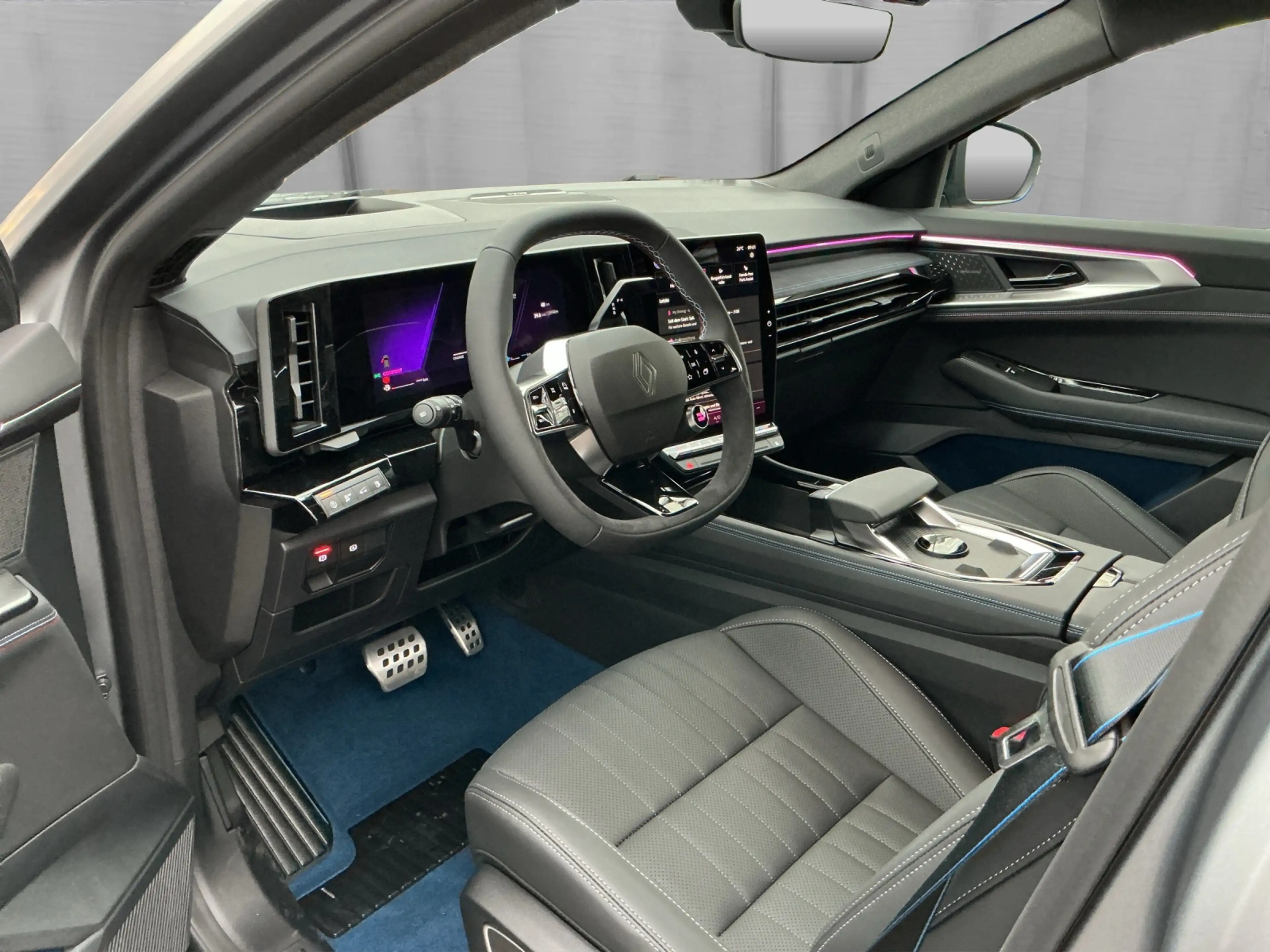 Renault Rafale Esprit Alpine 300 E-Tech Hyper Hybrid 4x4 — photo 9
