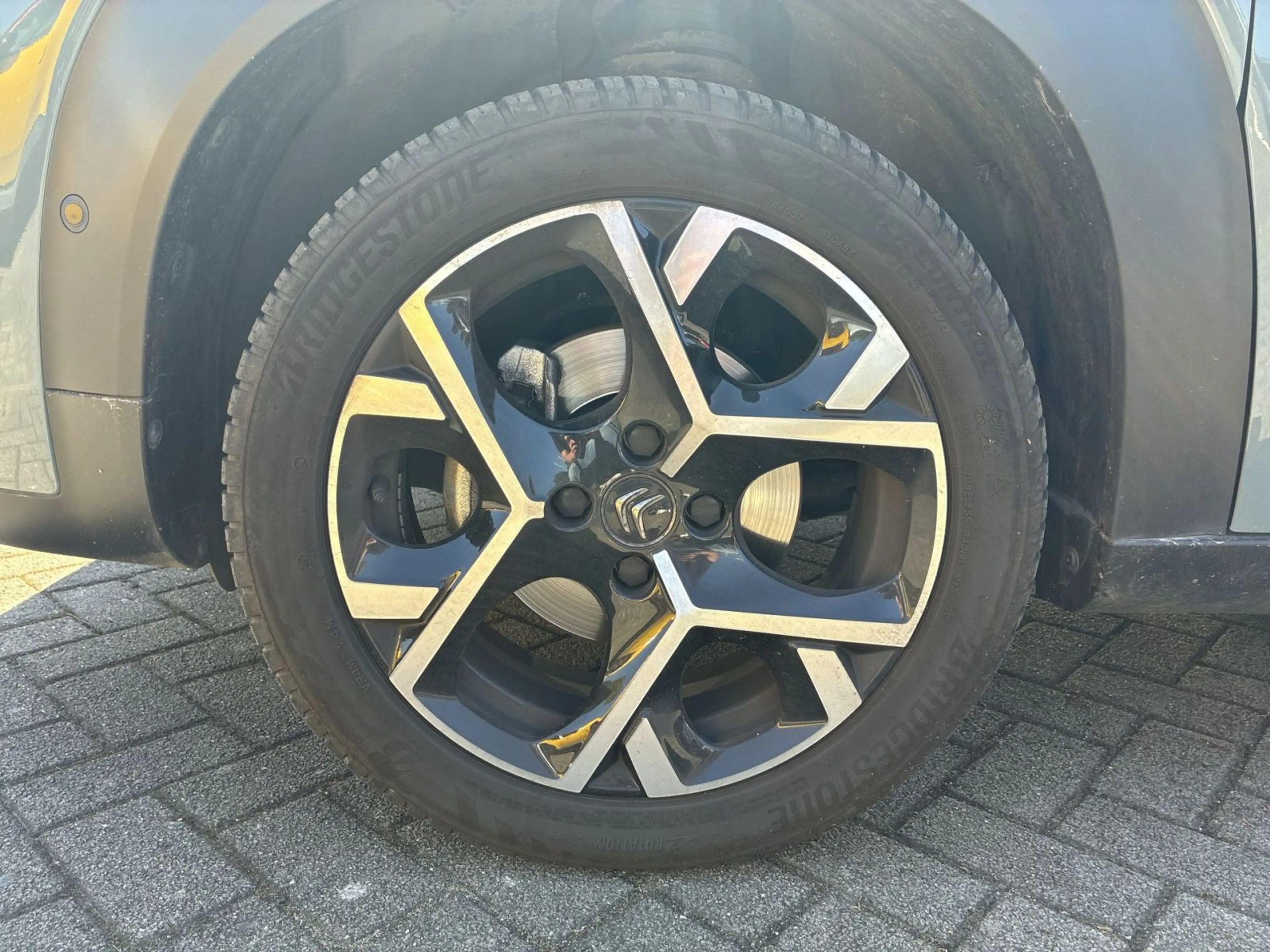 Citroen C3 Aircross 1.2 PureTech 130 Shine Pack S&S — photo 11