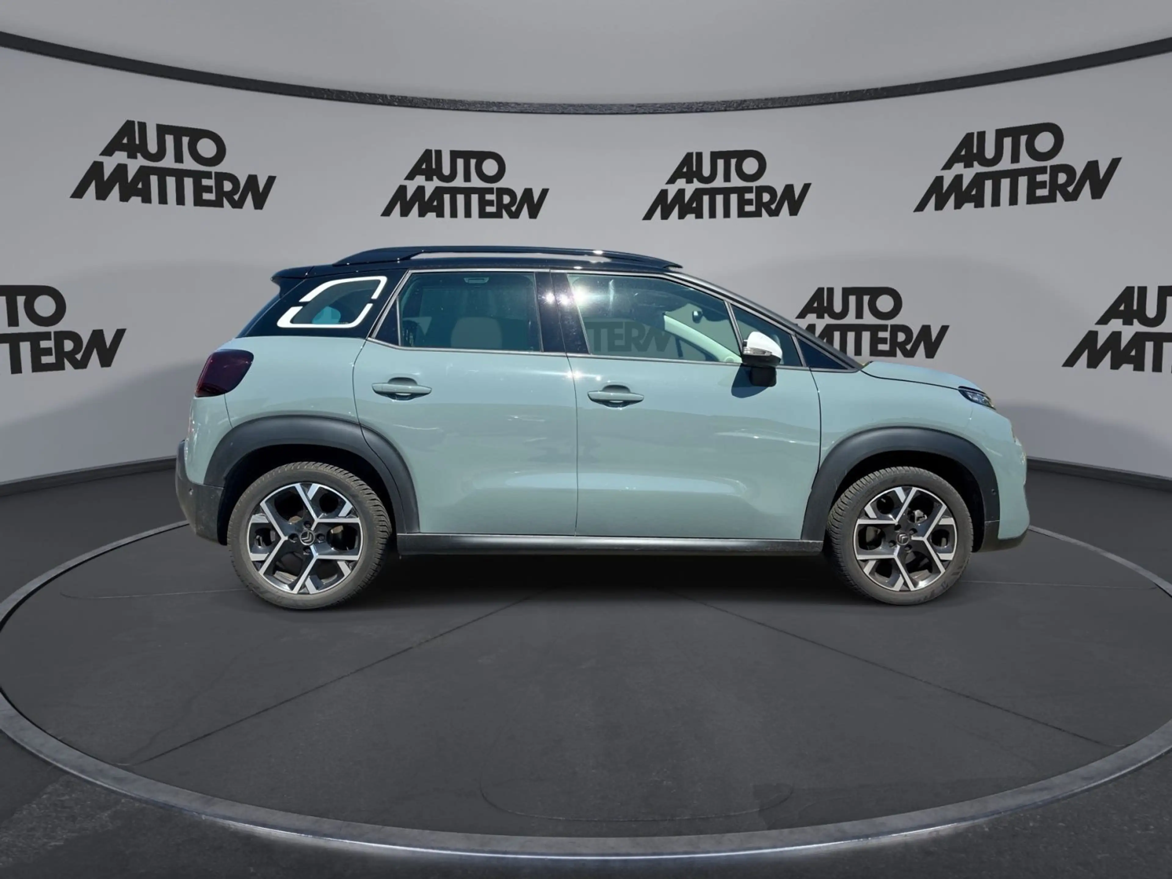 Citroen C3 Aircross 1.2 PureTech 130 Shine Pack S&S — photo 9