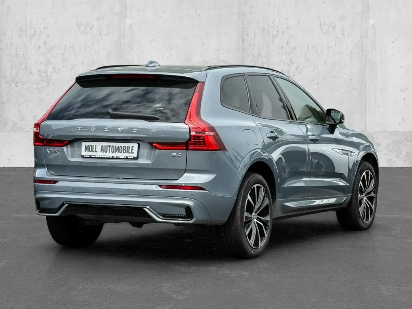 Volvo XC60 Plus Dark 2WD B4 Diesel EU6d Digitales Cockpit Mem Grau - 2