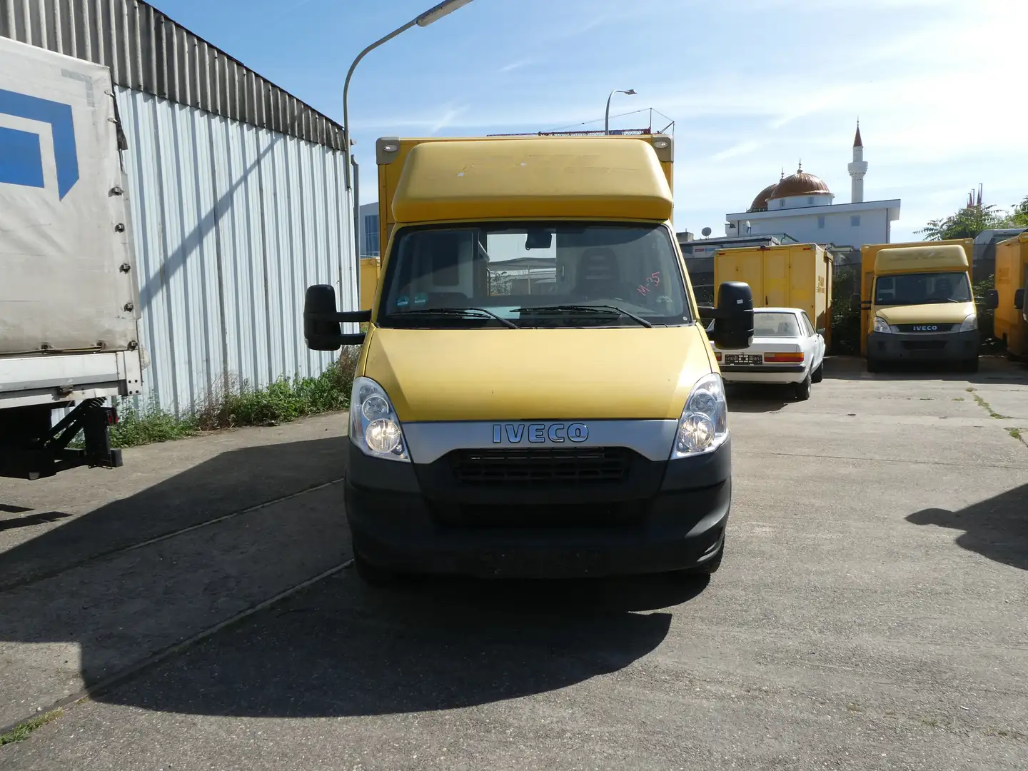 Iveco TIL Jaune - 1
