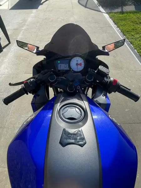 Yamaha YZF-R125 - foto 8