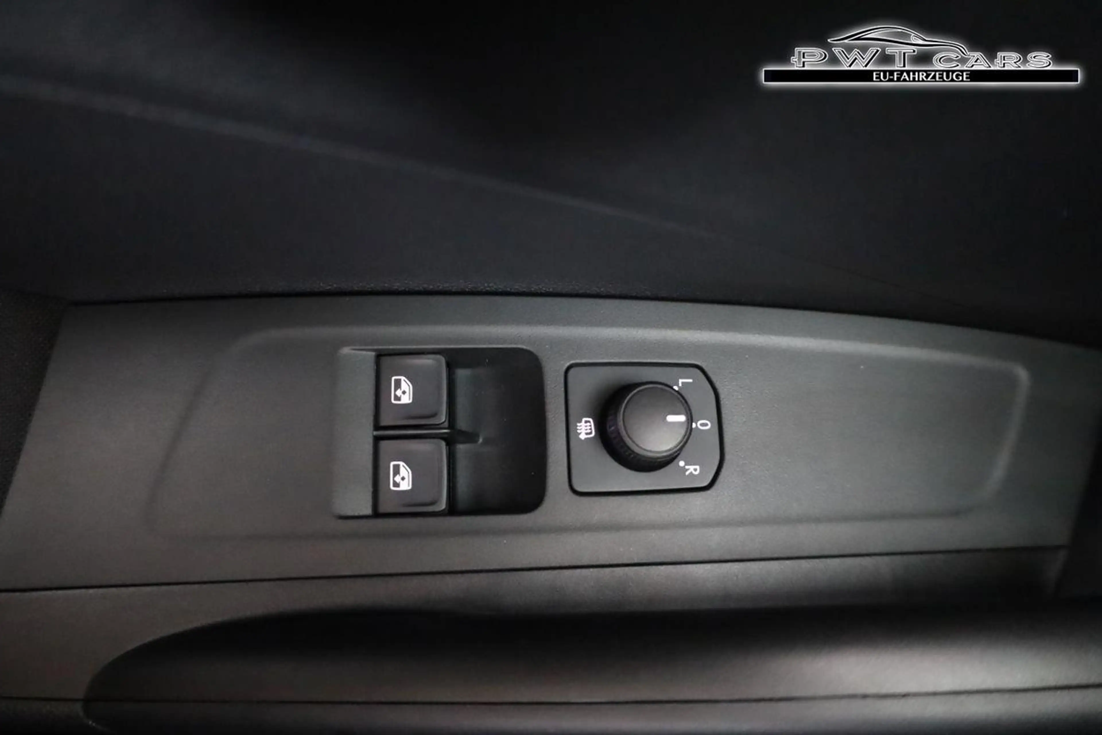 Skoda Fabia Selection 1.0 TSI Selection, Park, SmartLink, 4... — photo 7