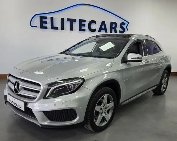 Mercedes-Benz GLA 220 220d AMG Line 4Matic 7G-DCT