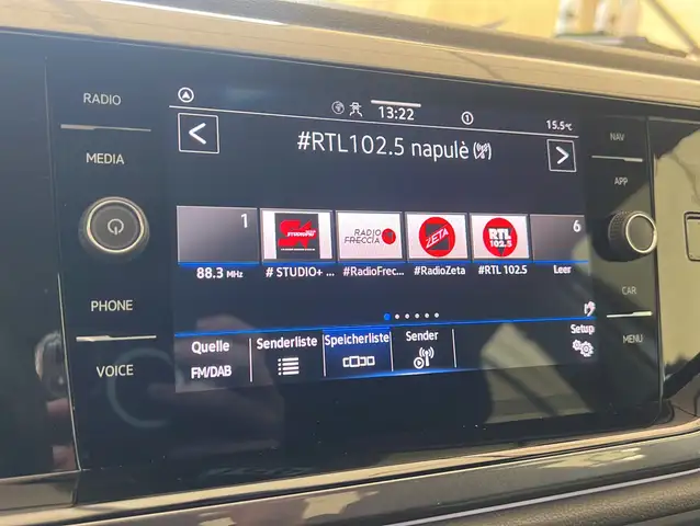 Volkswagen Polo view 8