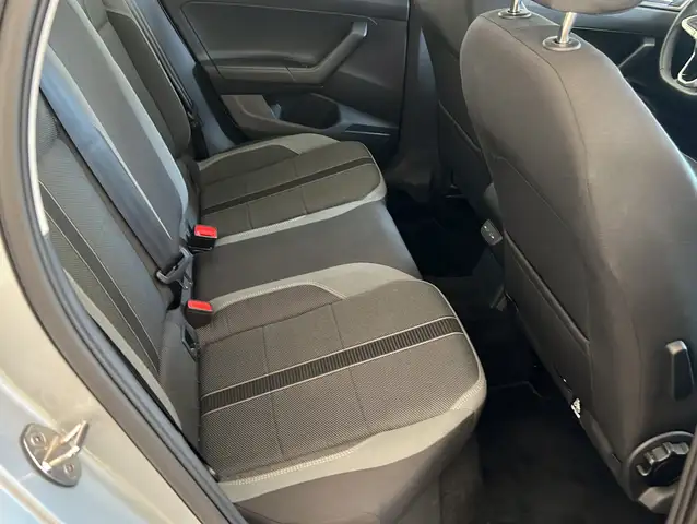 Volkswagen Polo view 19