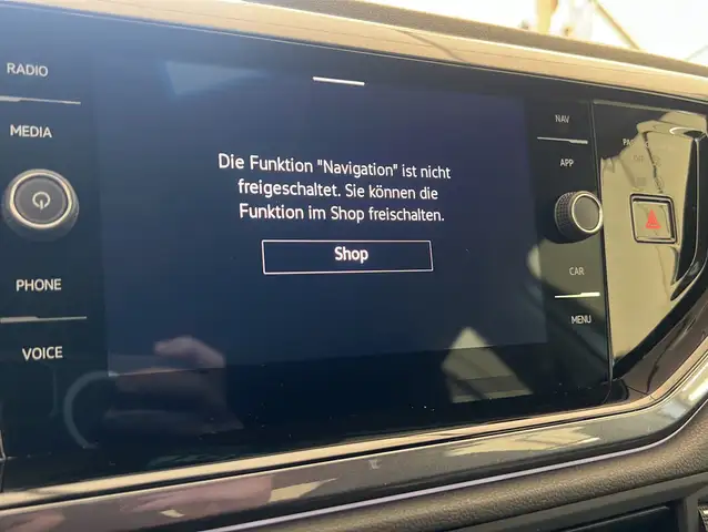 Volkswagen Polo view 9