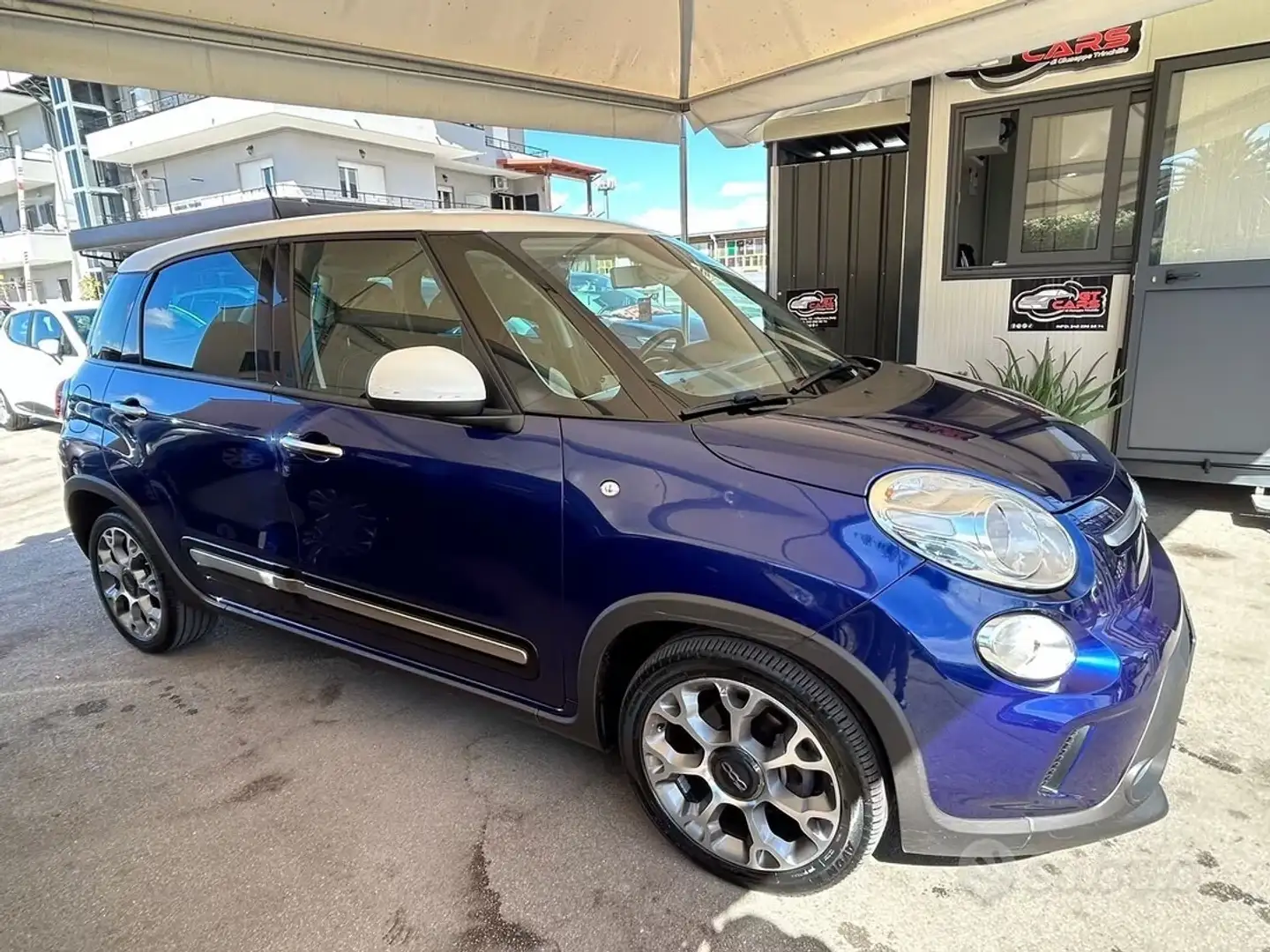 Fiat 500L 500L 1.6 mjt Trekking 105cv Blu/Azzurro - 1