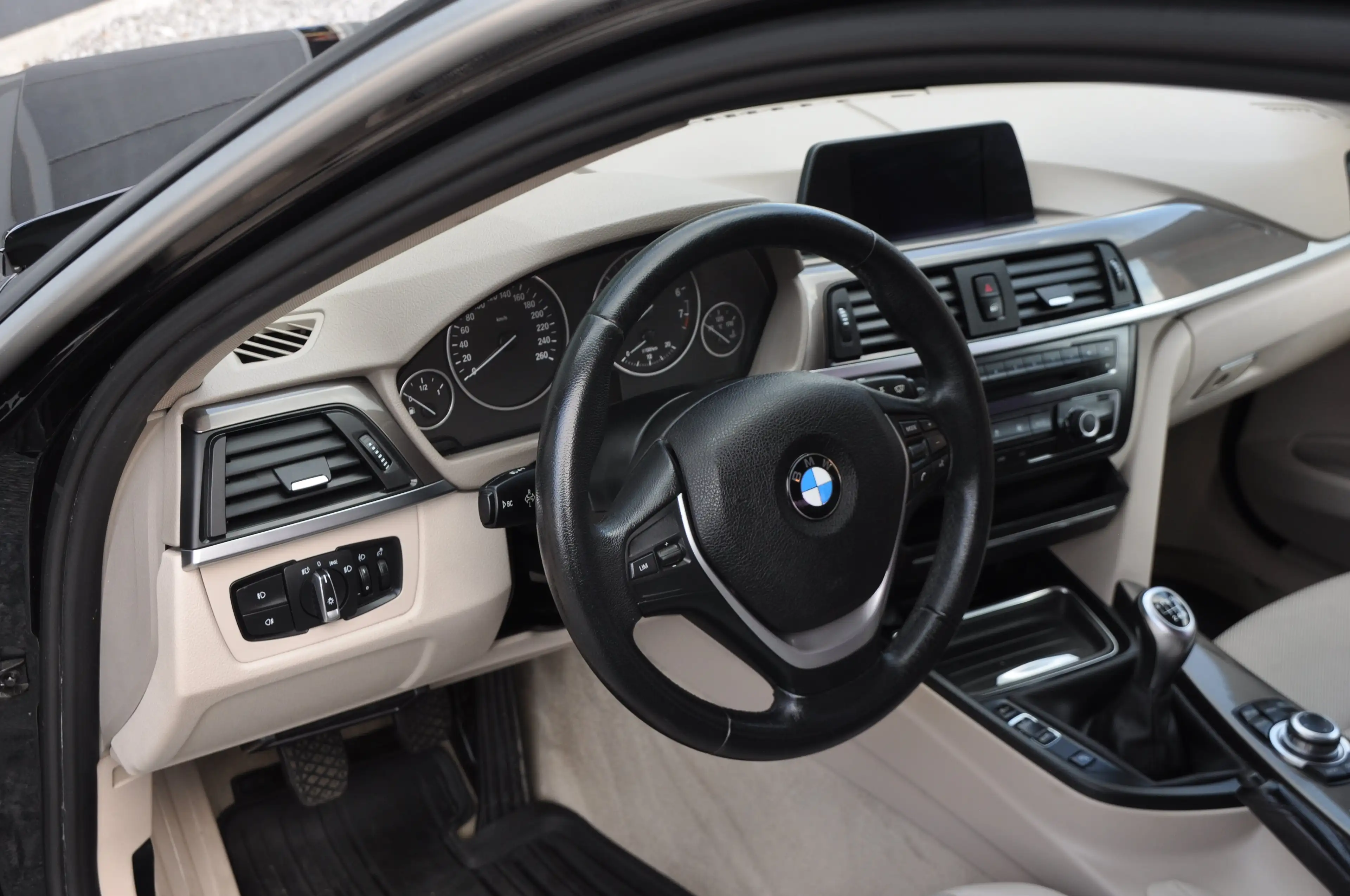 BMW 316 316i NAVIGATIE - LEDER - PDC - MULTISTUUR — photo 8