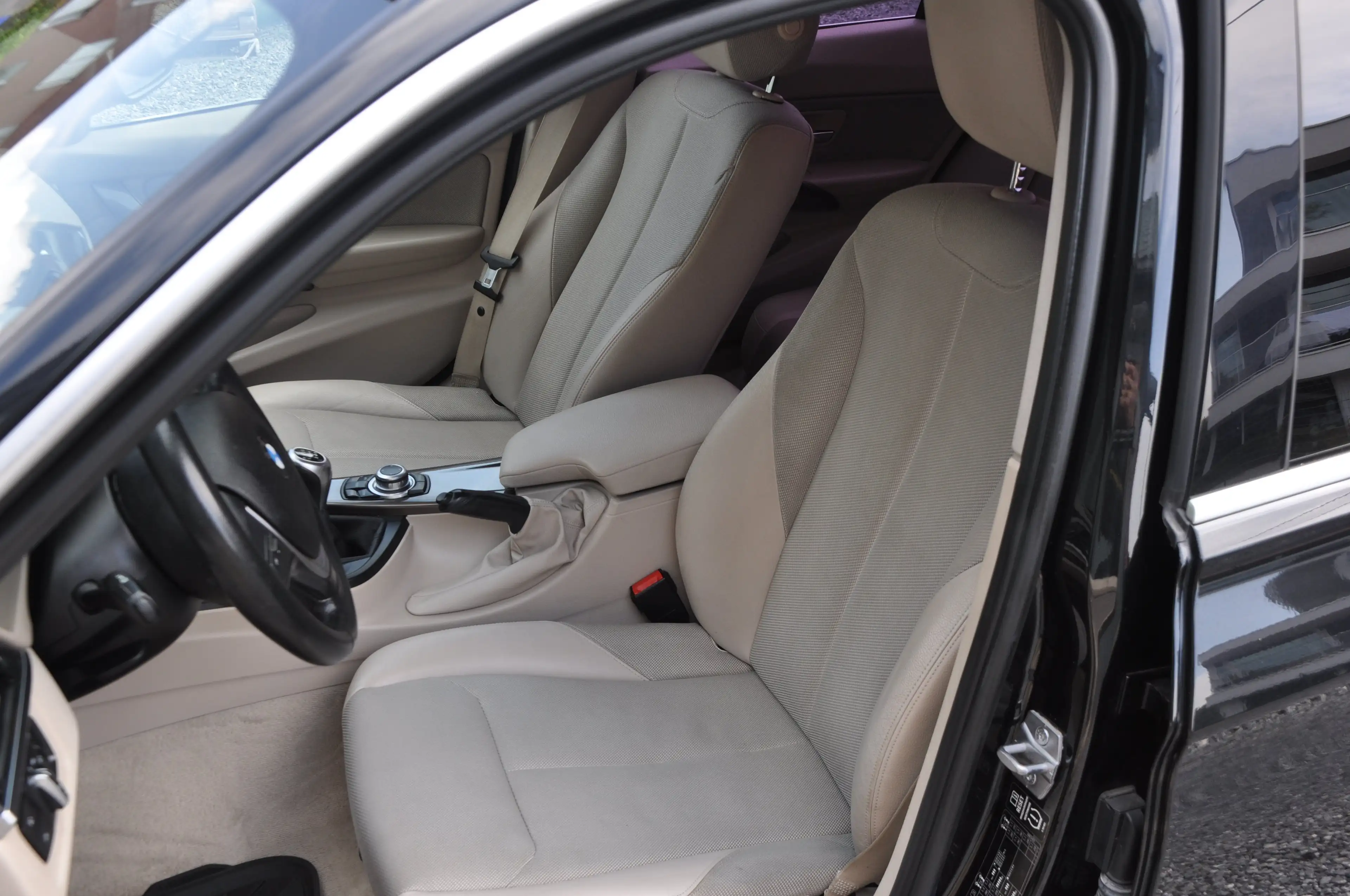 BMW 316 316i NAVIGATIE - LEDER - PDC - MULTISTUUR — photo 6