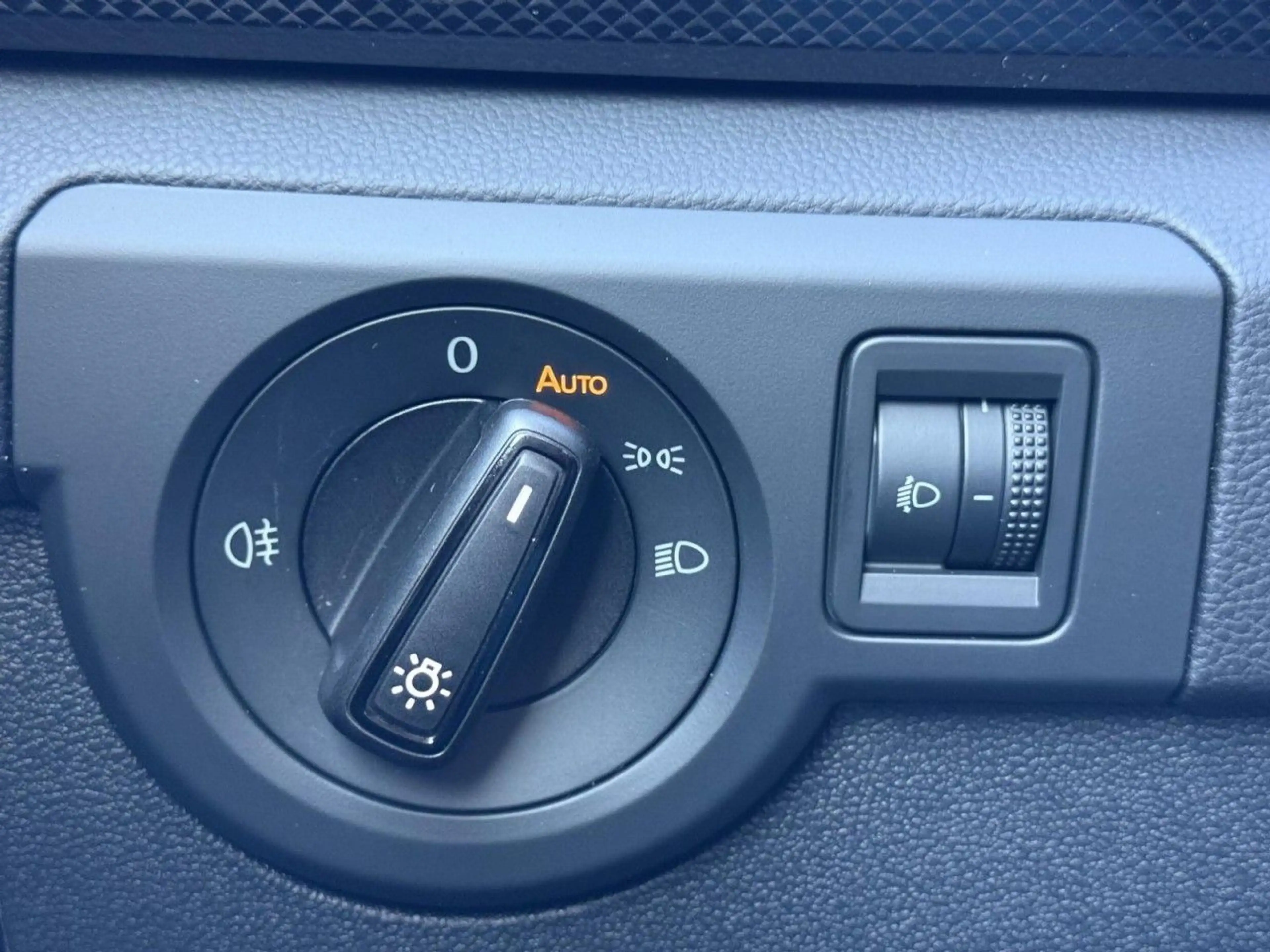Volkswagen T-Cross ENERGY 1.0 l TSI DSG AHK, KAMERA, APP — photo 13