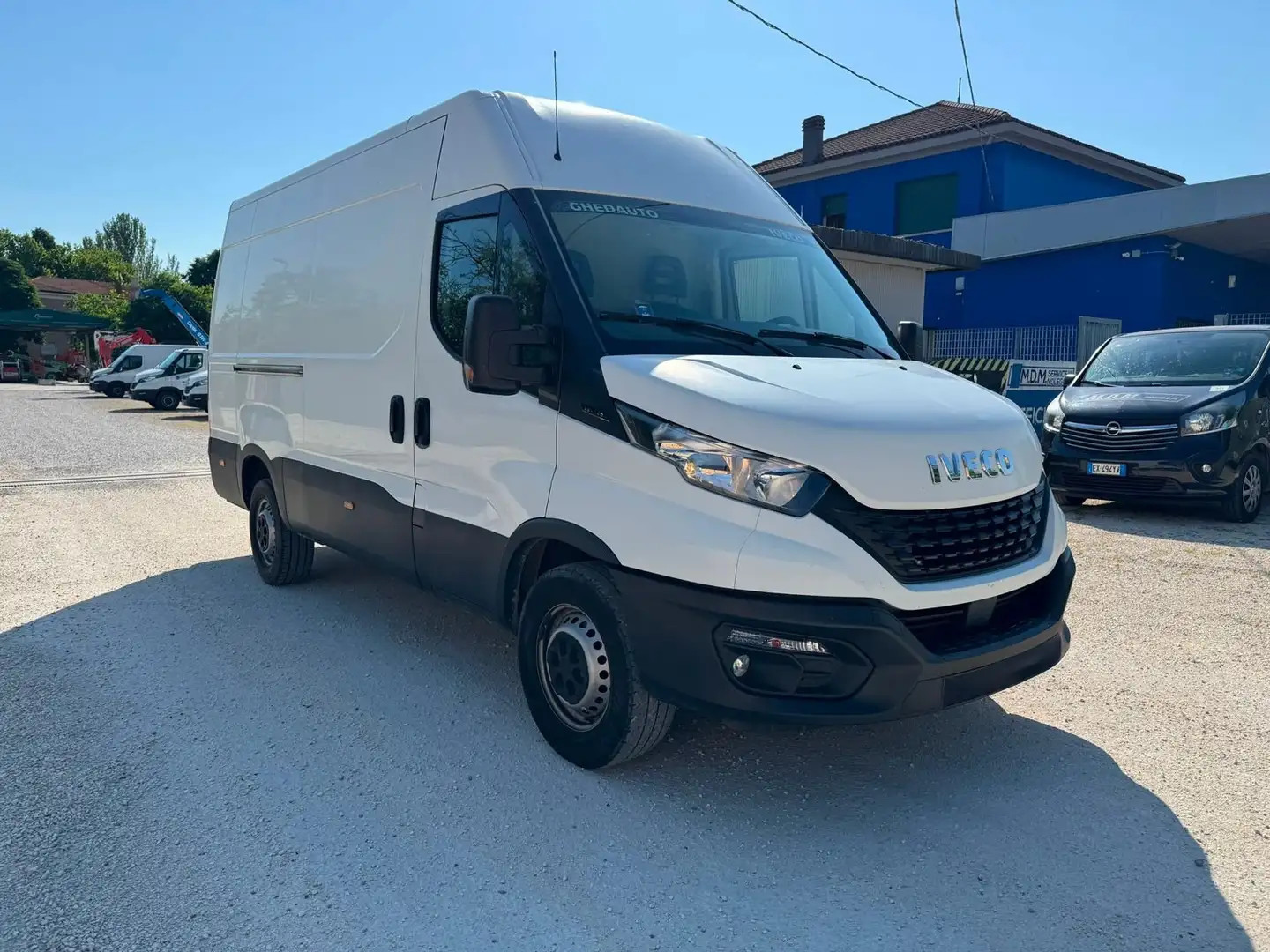 Iveco Daily 35S14 L2H2 Bianco - 2