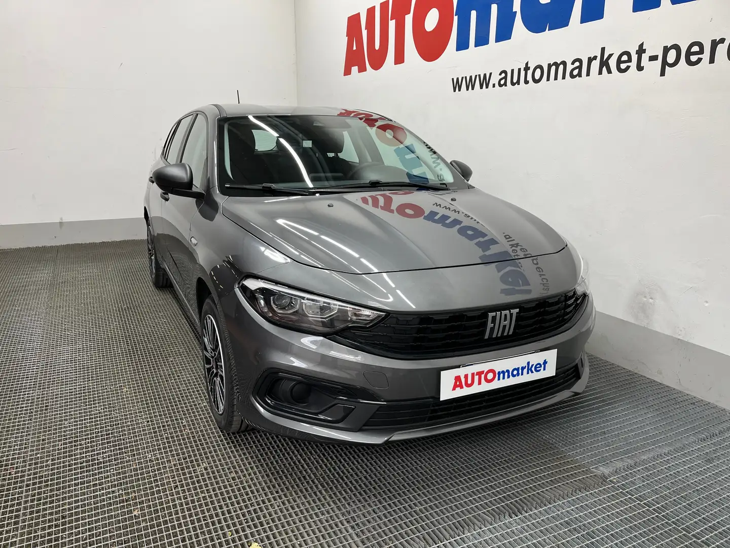 Fiat Tipo SW 1.6 mjt CityLife Grigio - 2
