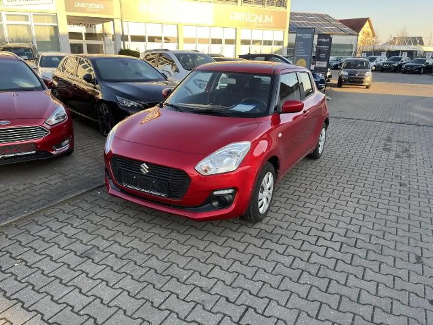 Suzuki Swift 1.2 Club - Bluetooth - USB - CD Rojo - 1