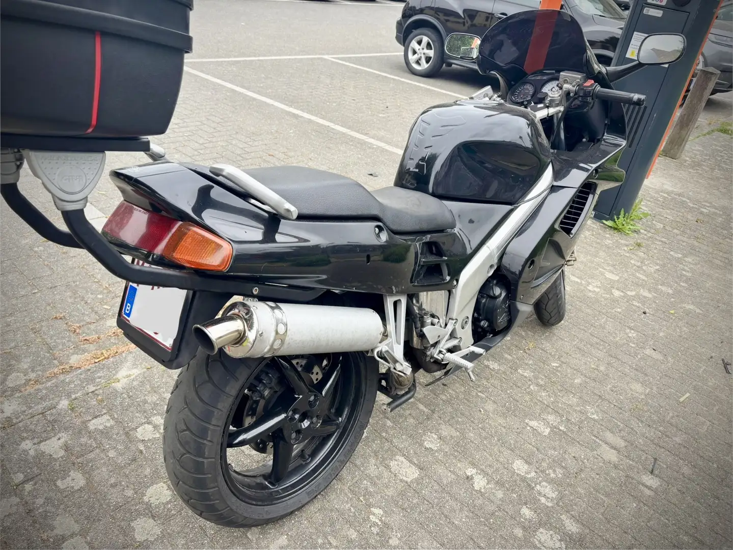 Honda VFR 750 Чорний - 2
