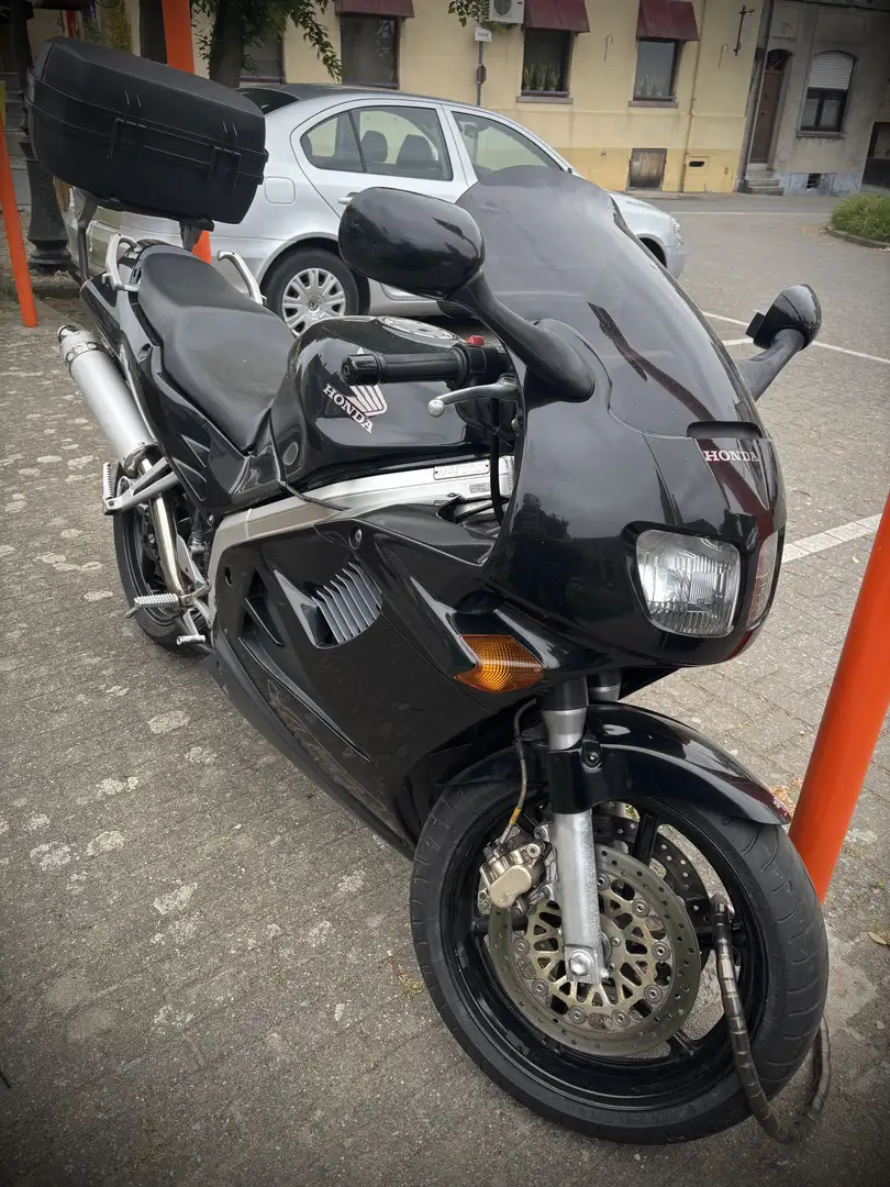 Honda VFR 750 Чорний - 1
