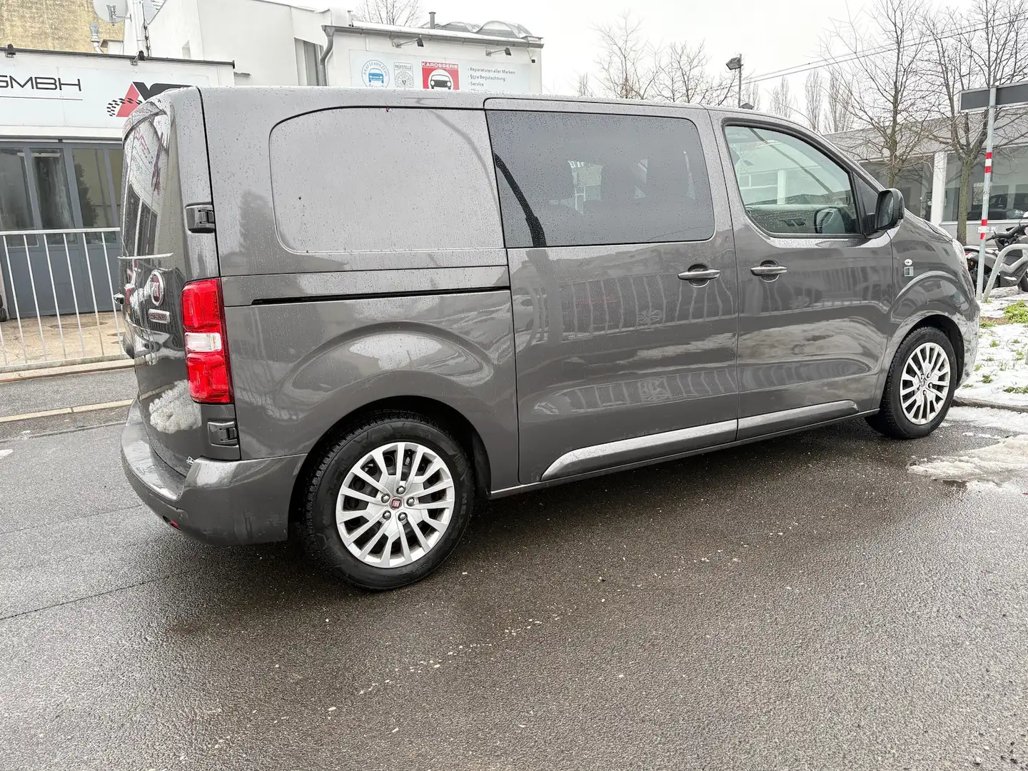 Fiat SCUDO L2 DoKA 2.0 BlueHDI Aut.*6-Sitzer*PDC* Grau - 2