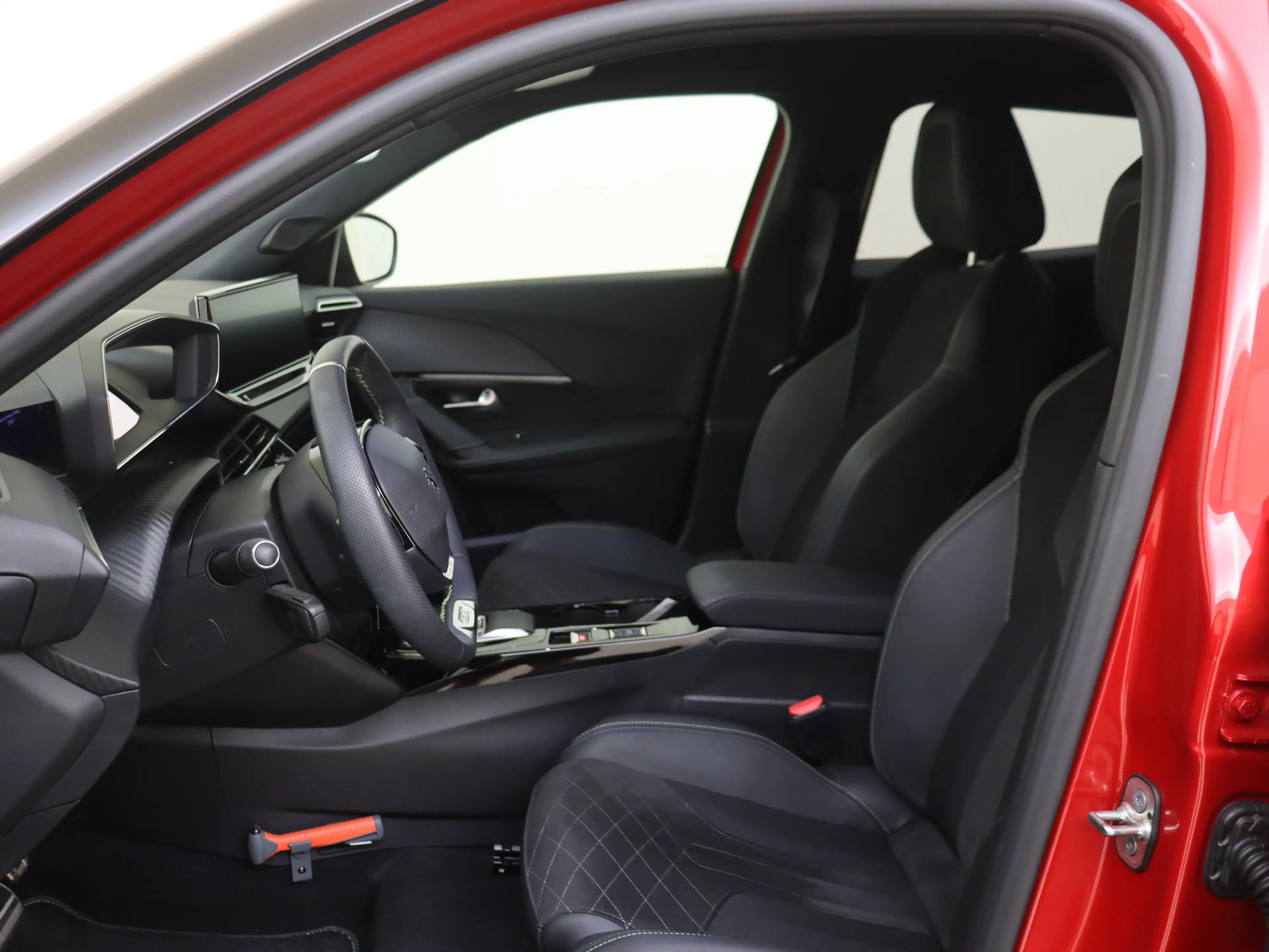 Peugeot e-2008 EV GT 50 kWh Alcantara bekelding | Keyless | Camer — photo 10