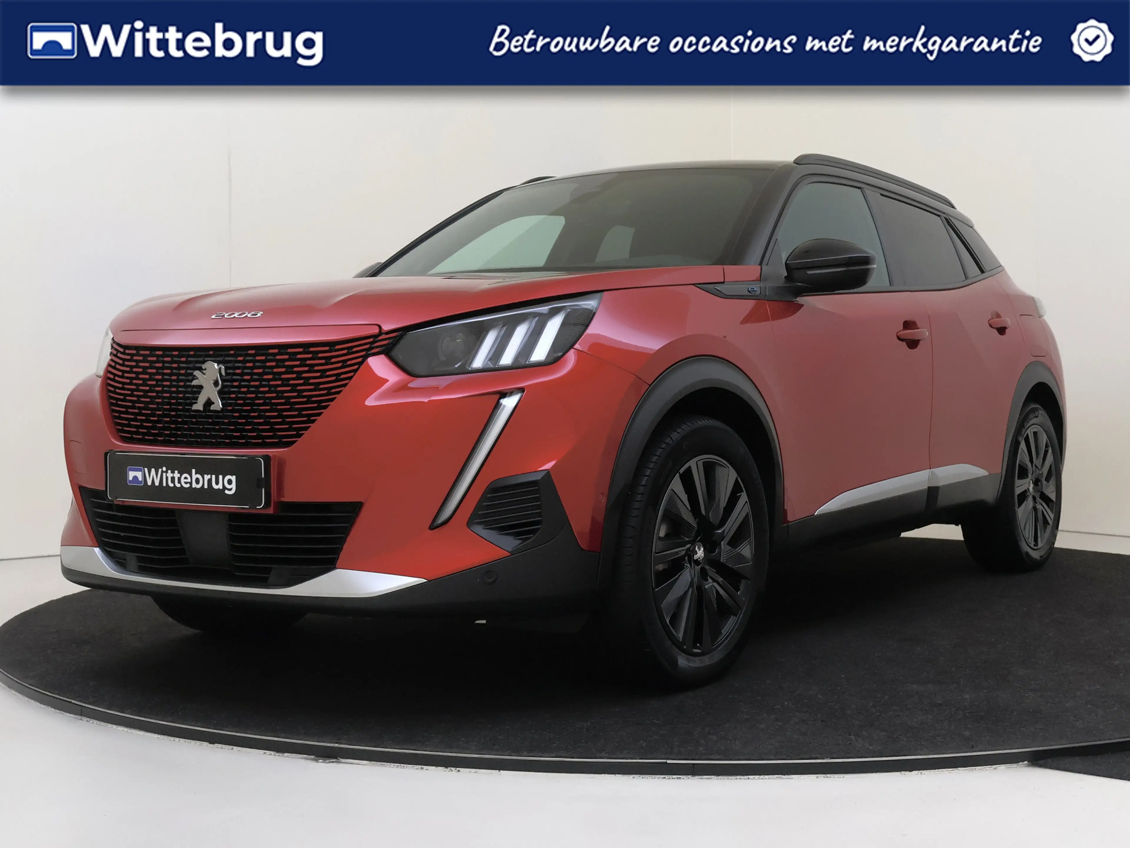 Peugeot e-2008 EV GT 50 kWh Alcantara bekelding | Keyless | Camer