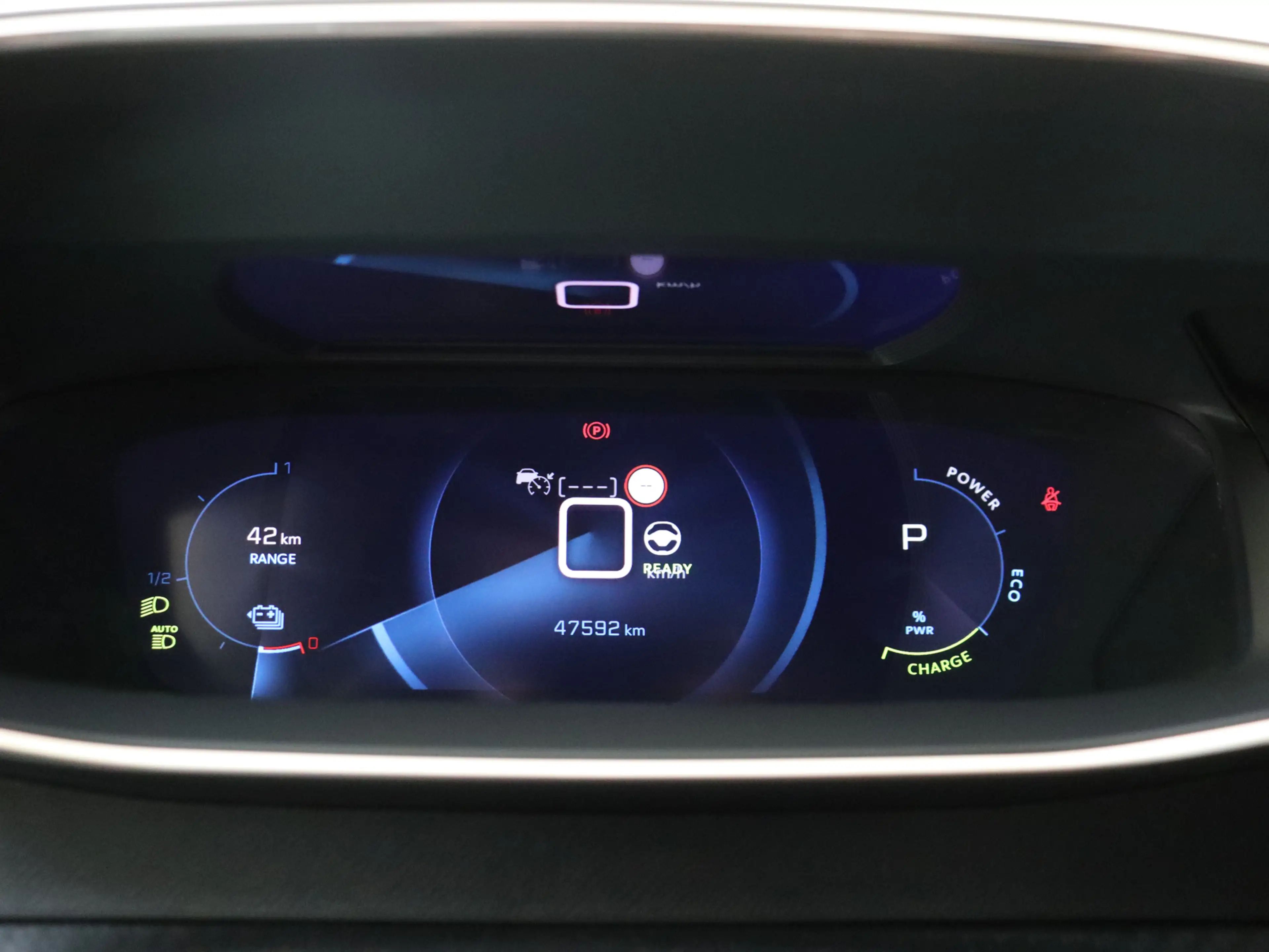 Peugeot e-2008 EV GT 50 kWh Alcantara bekelding | Keyless | Camer — photo 7