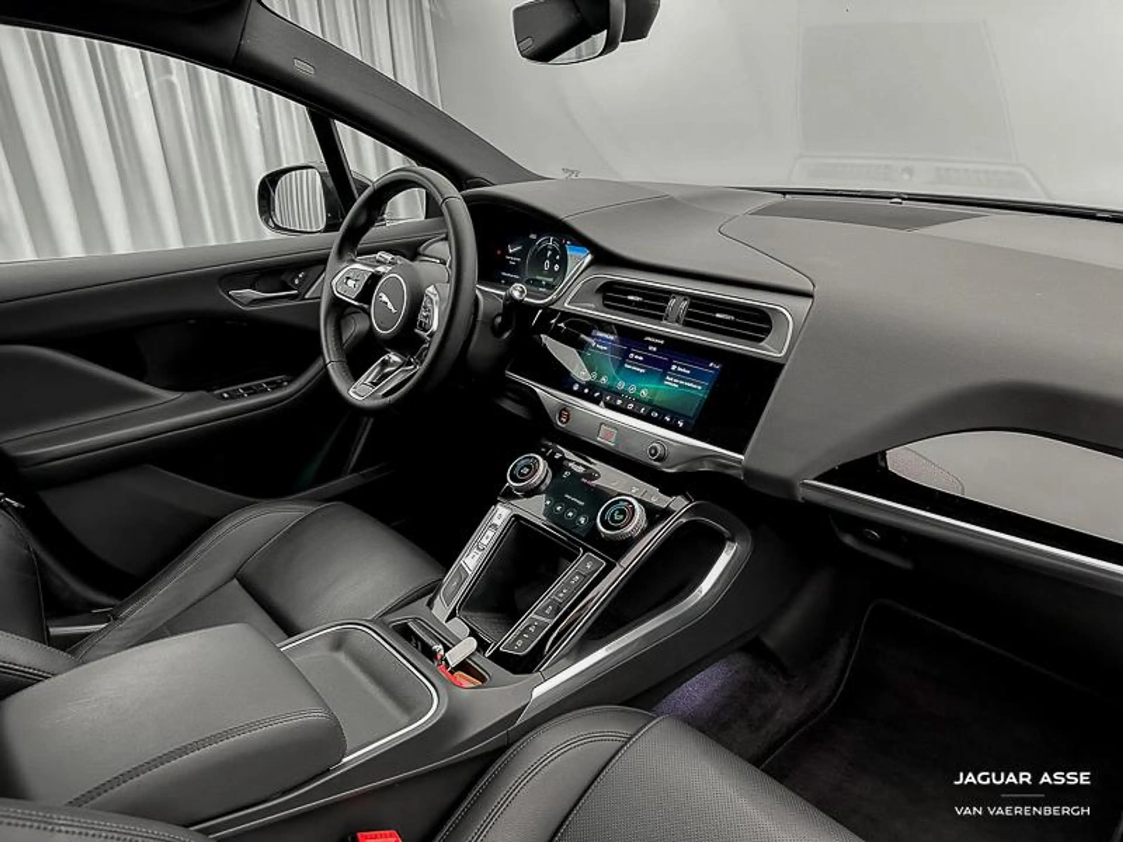 Jaguar I-Pace EV400 S LUCHTVERING — photo 11