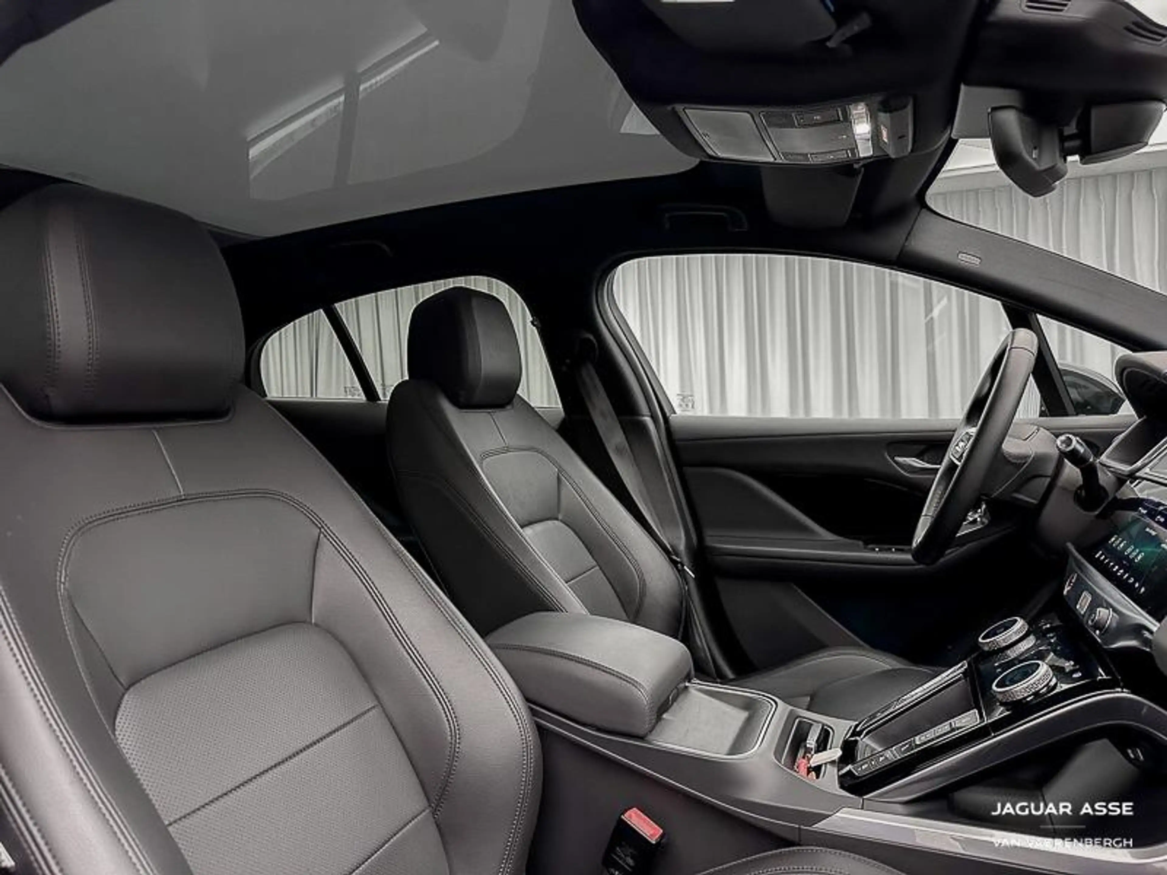 Jaguar I-Pace EV400 S LUCHTVERING — photo 10